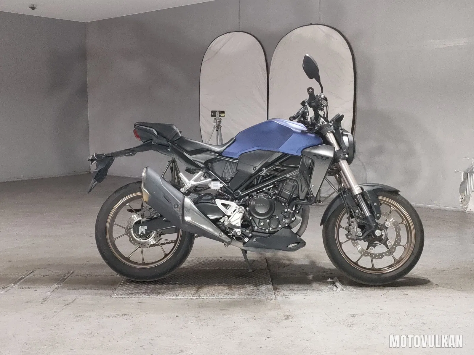 Honda CB250R