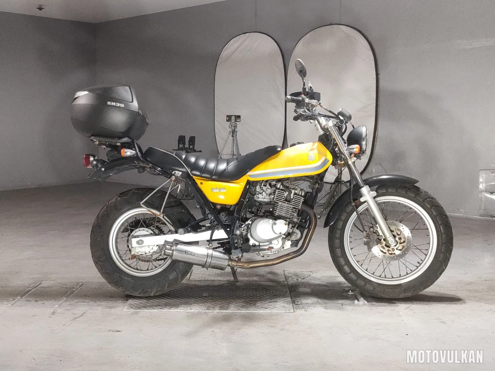 Suzuki Van Van 200