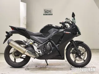 Honda CBR250R-3