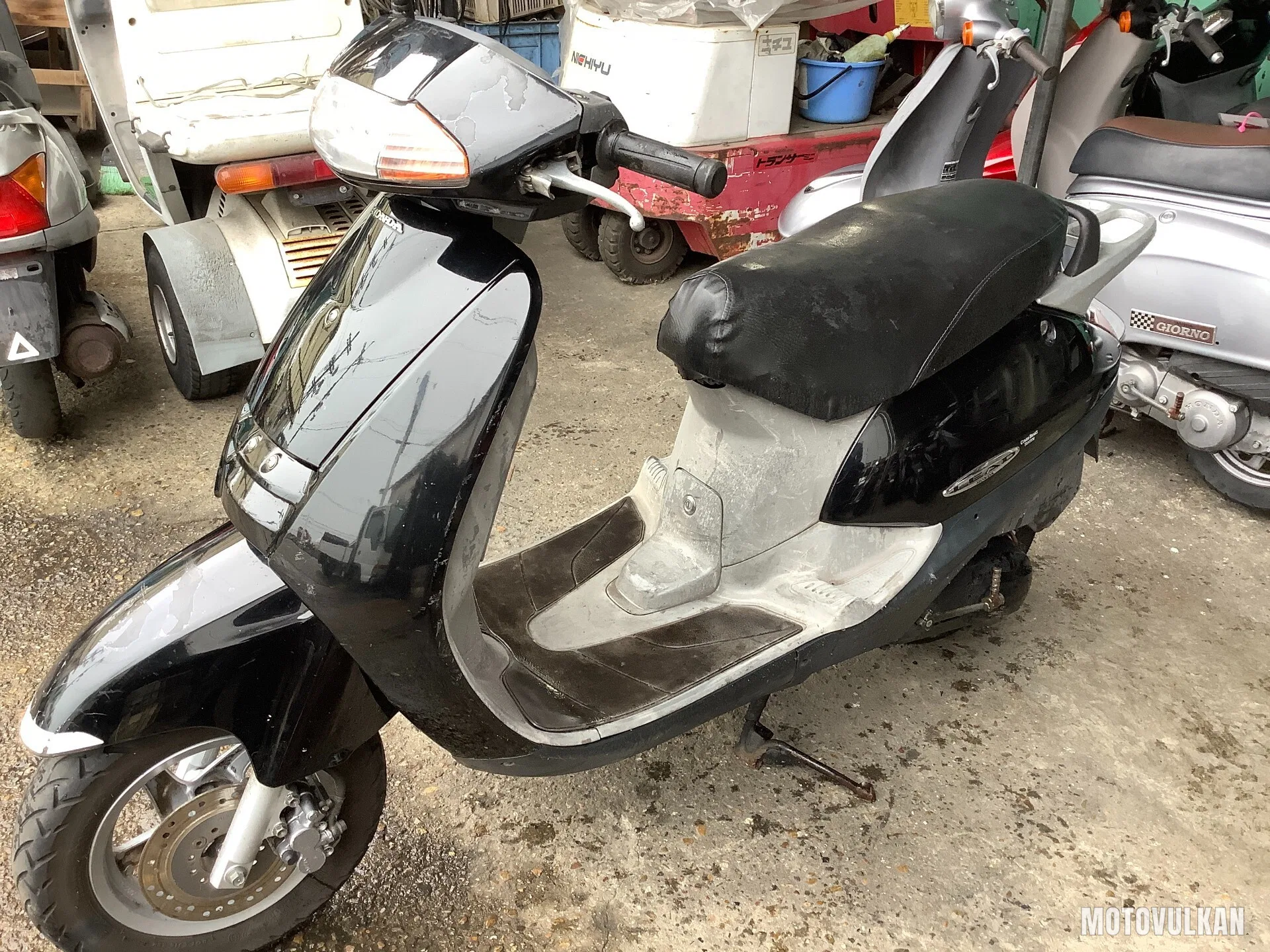 Honda Lead 100