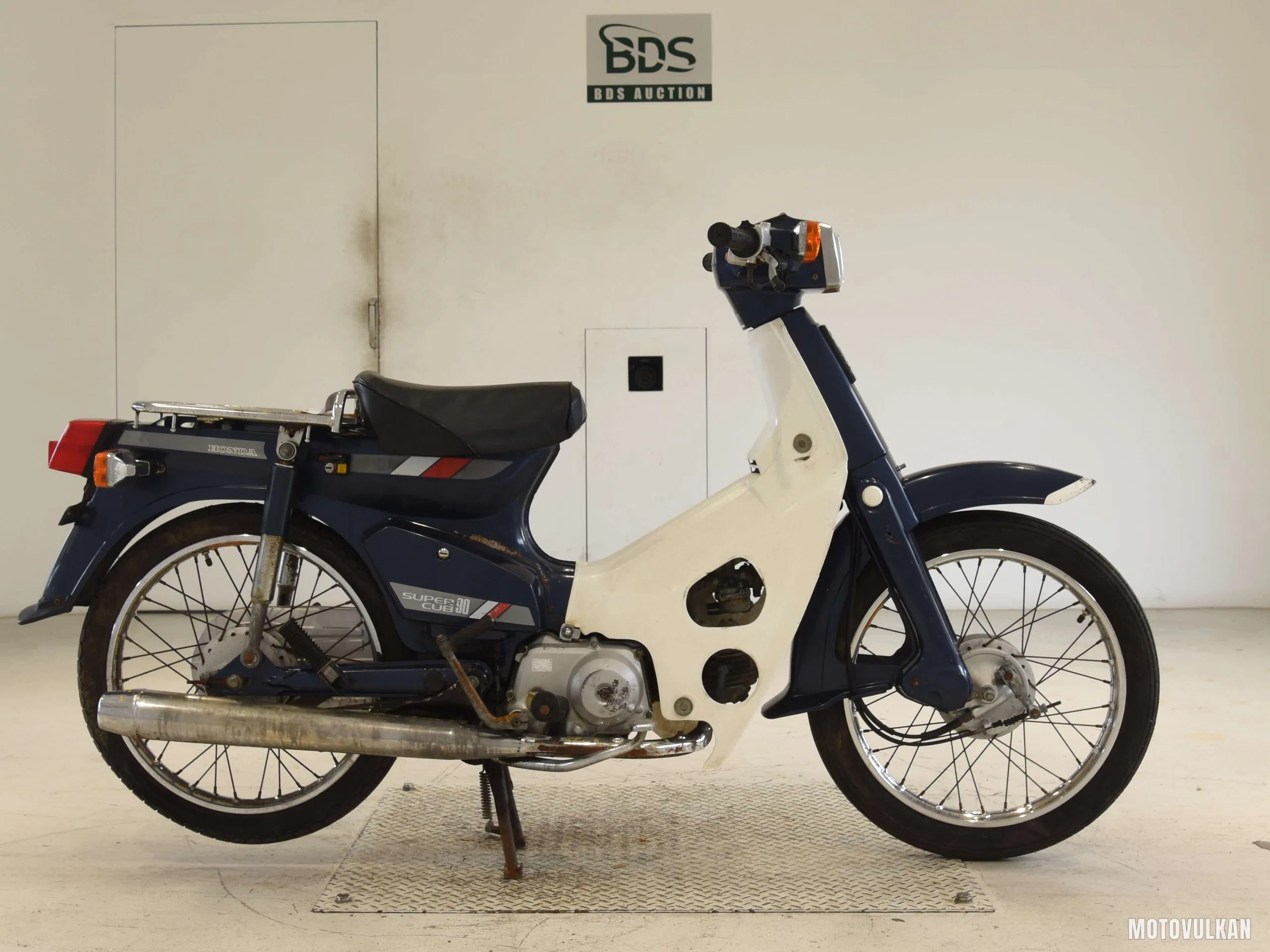 Honda C90-E