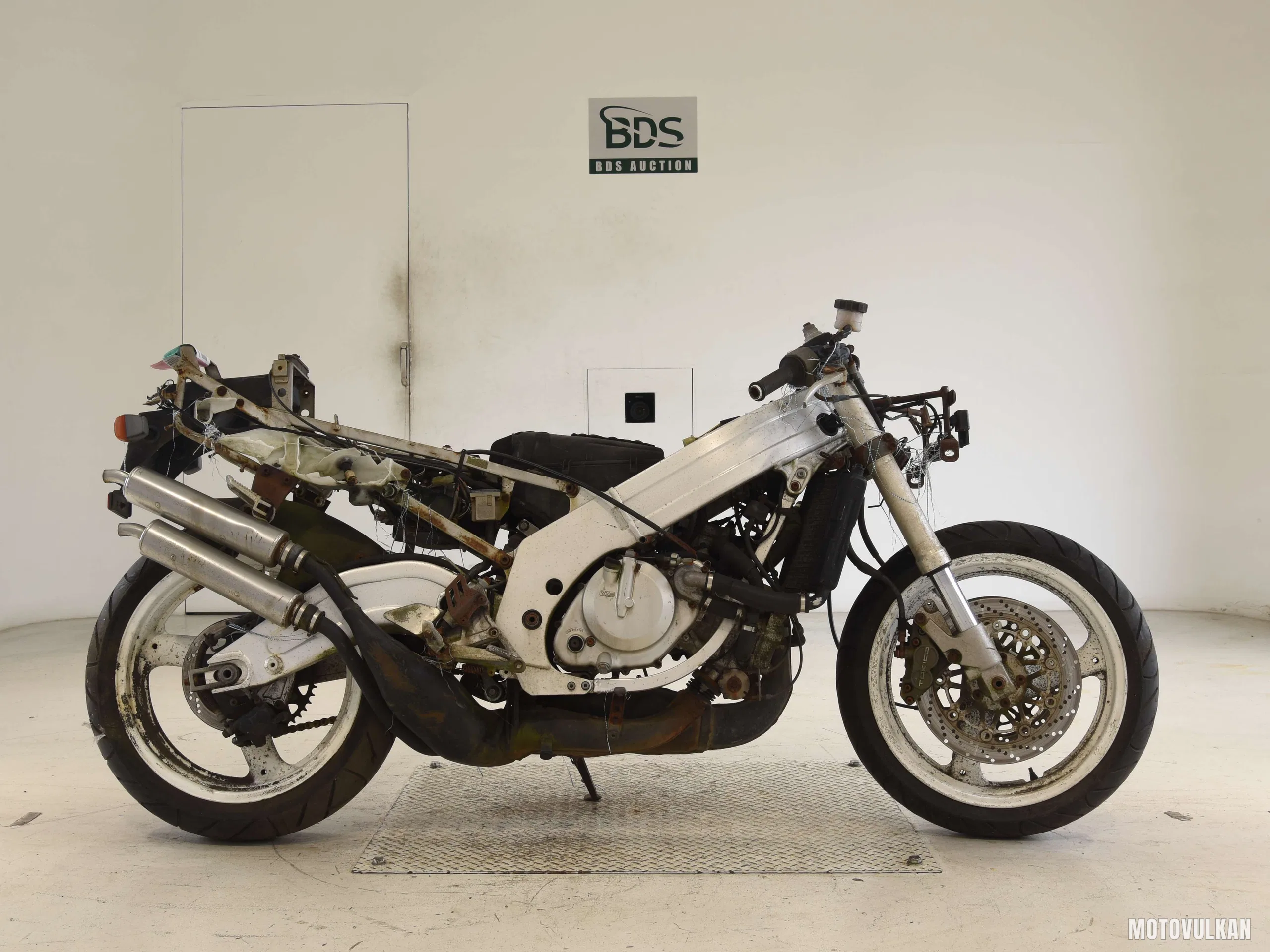 Suzuki RGV250-2