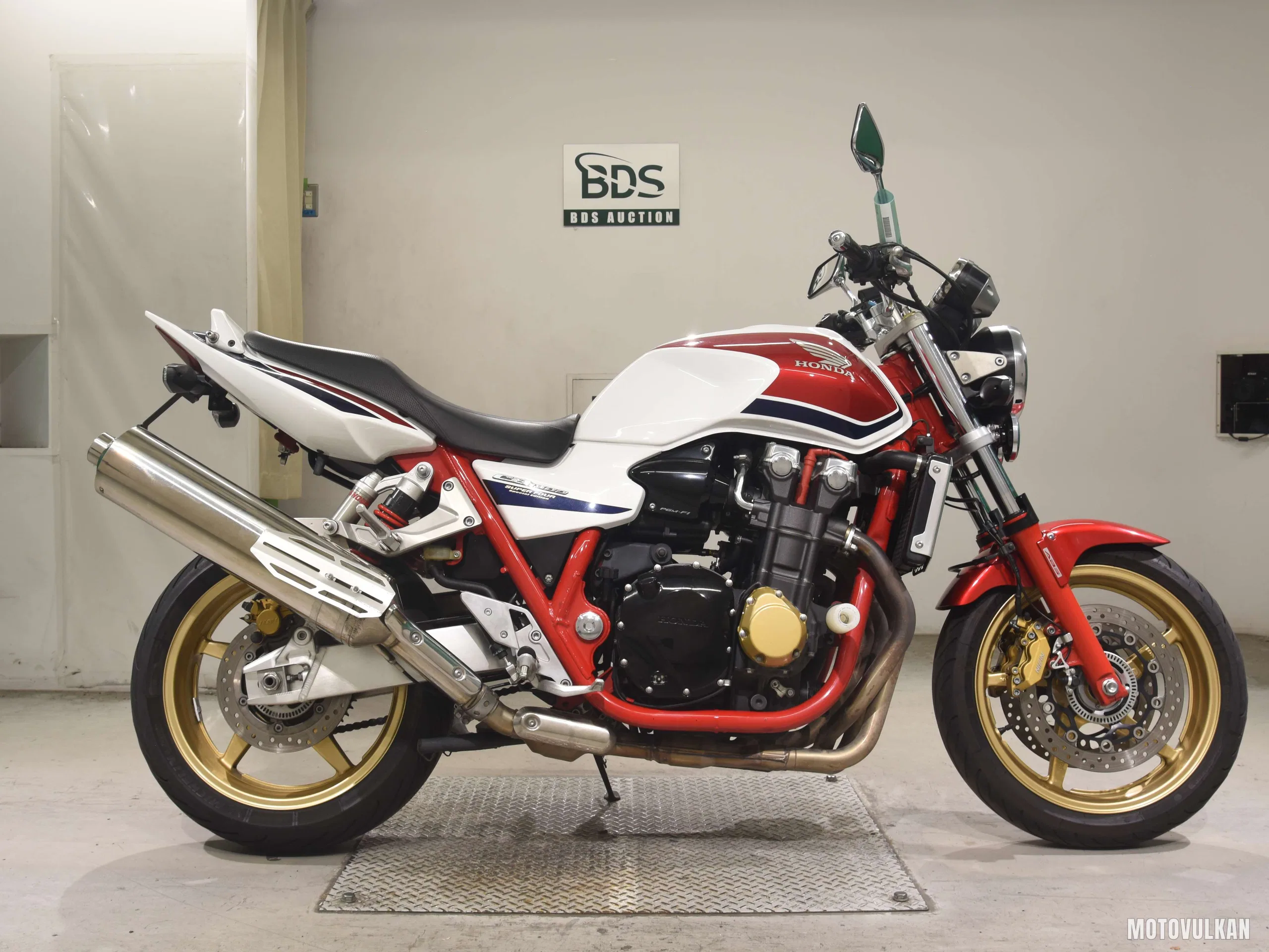 Honda CB1300SFA