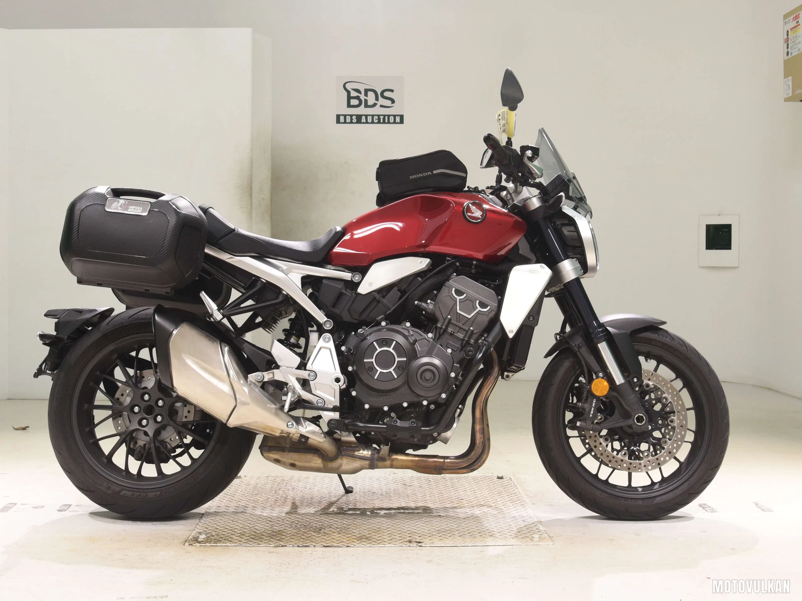 Honda CB1000R-2