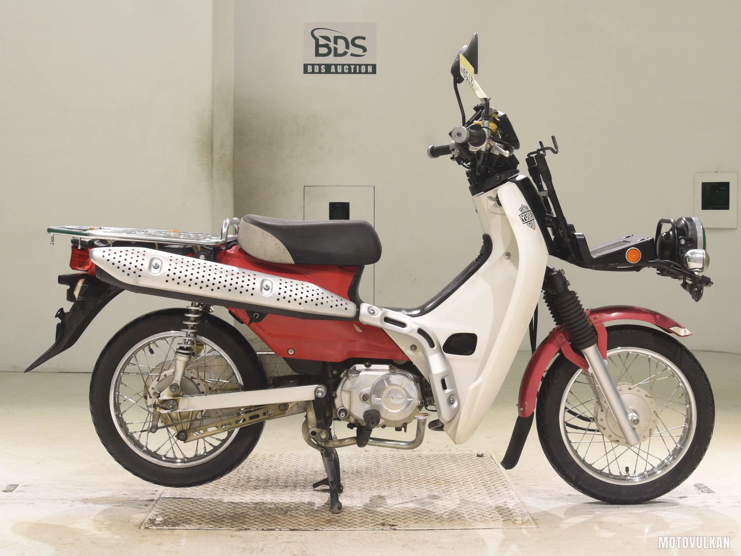 Honda C110-2