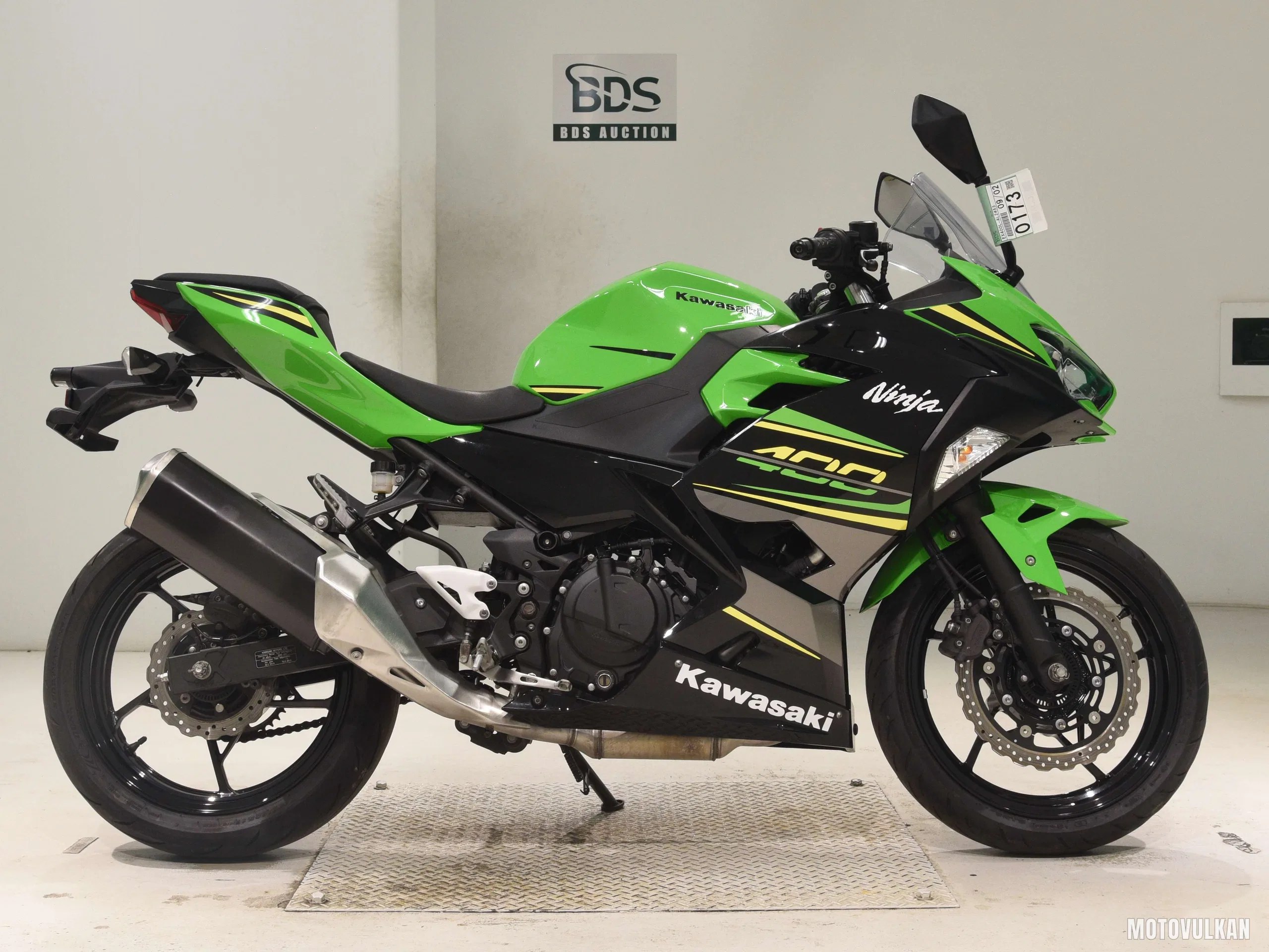 Kawasaki NINJA400-2