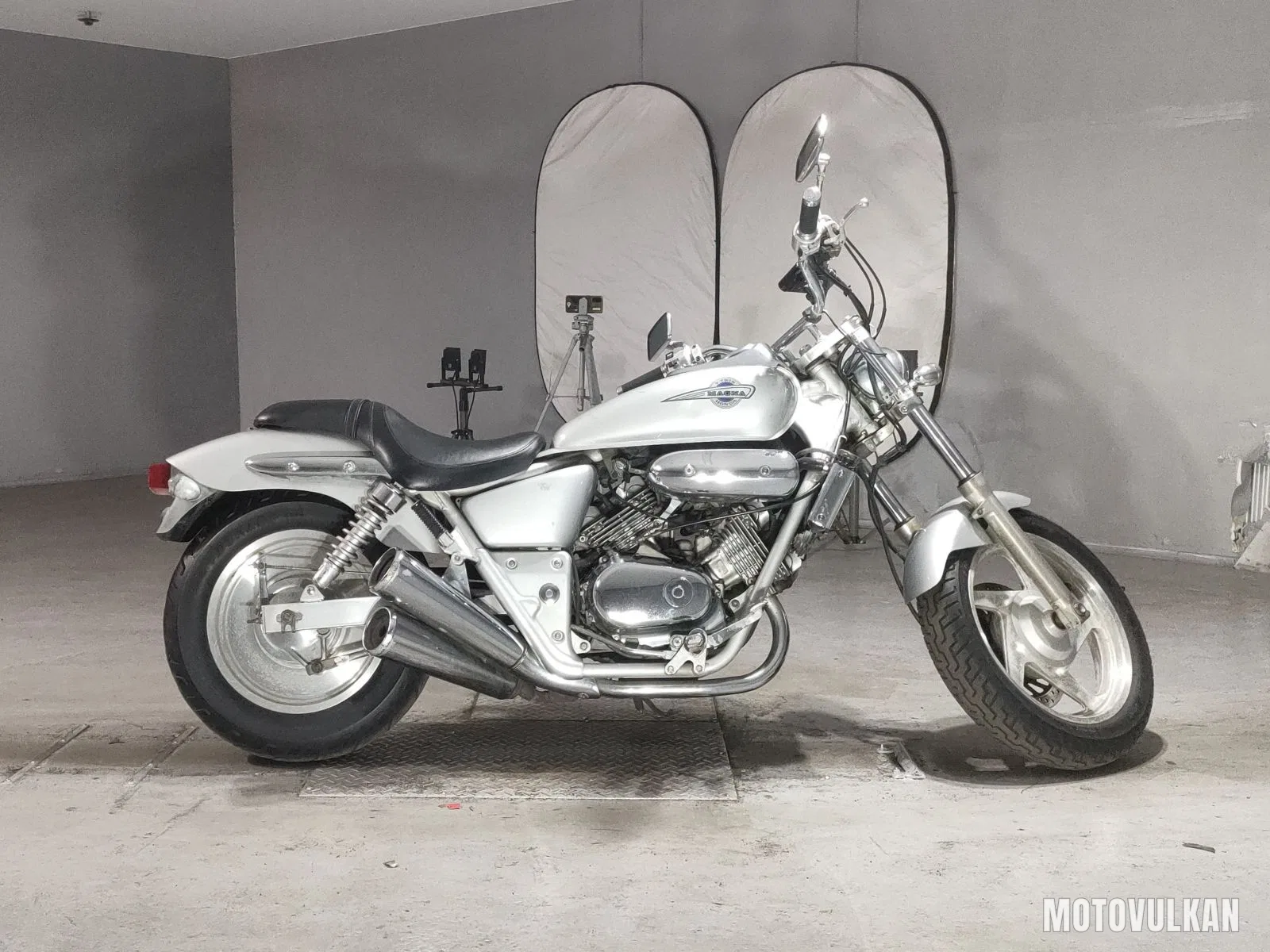 Honda Magna 250