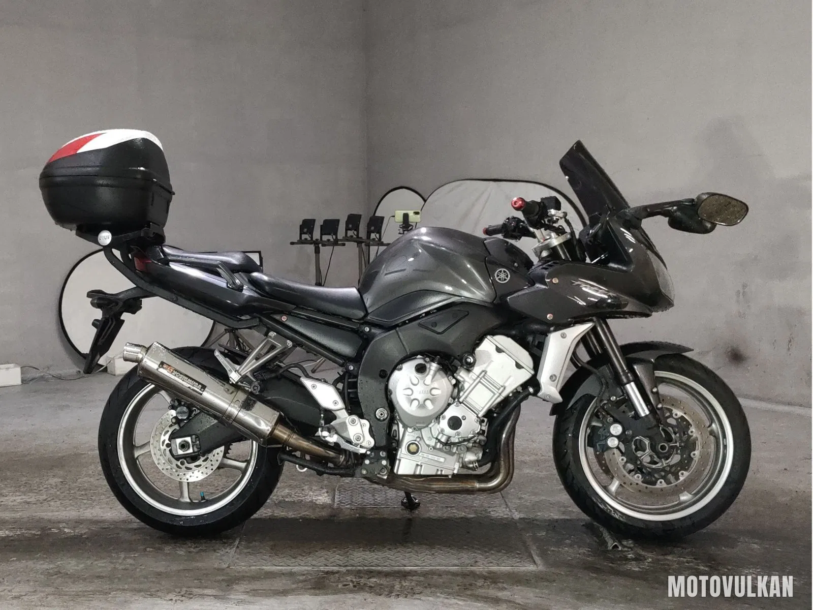 Yamaha FZ1フェザー
