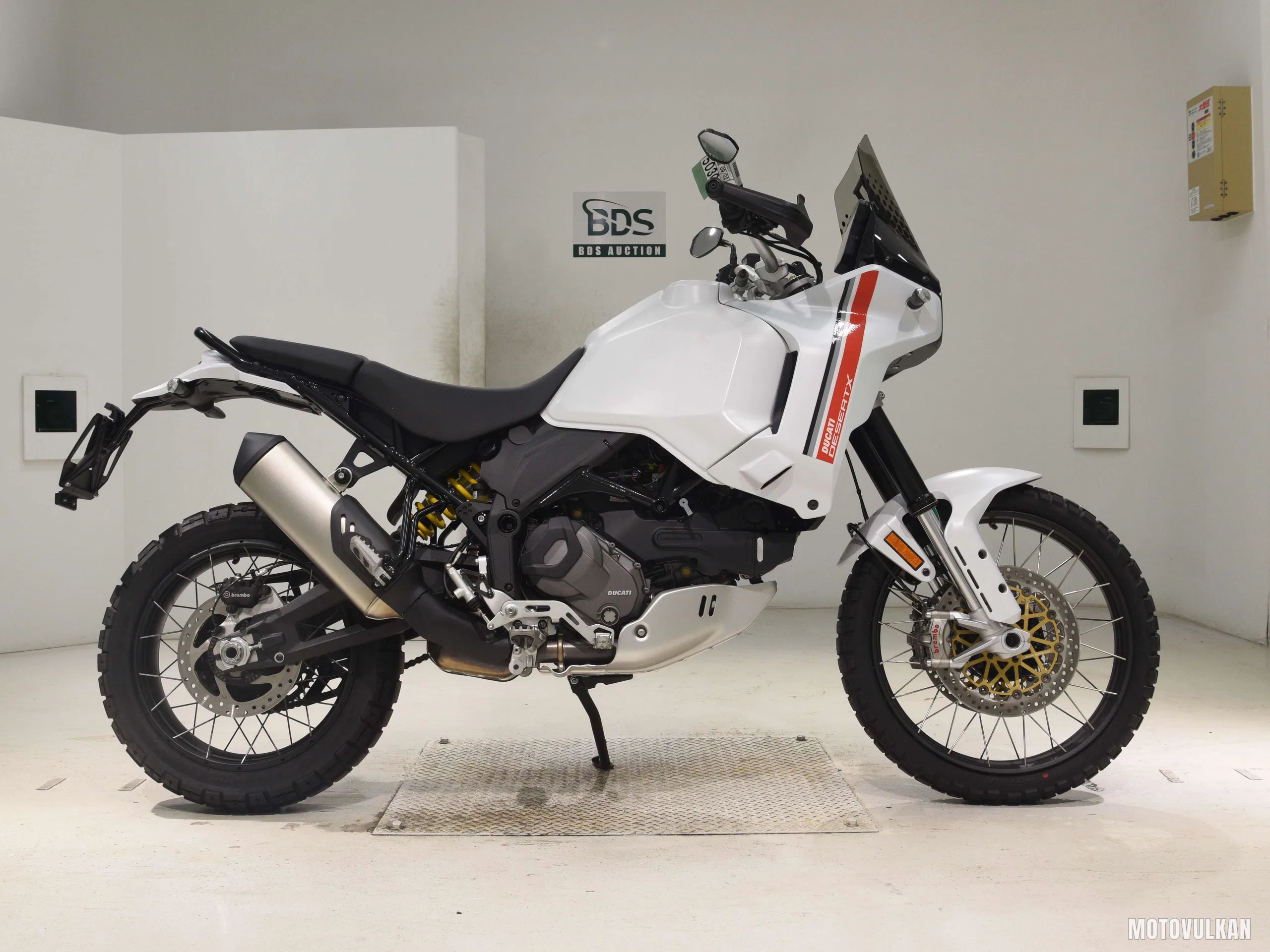  DUCATI Desert X