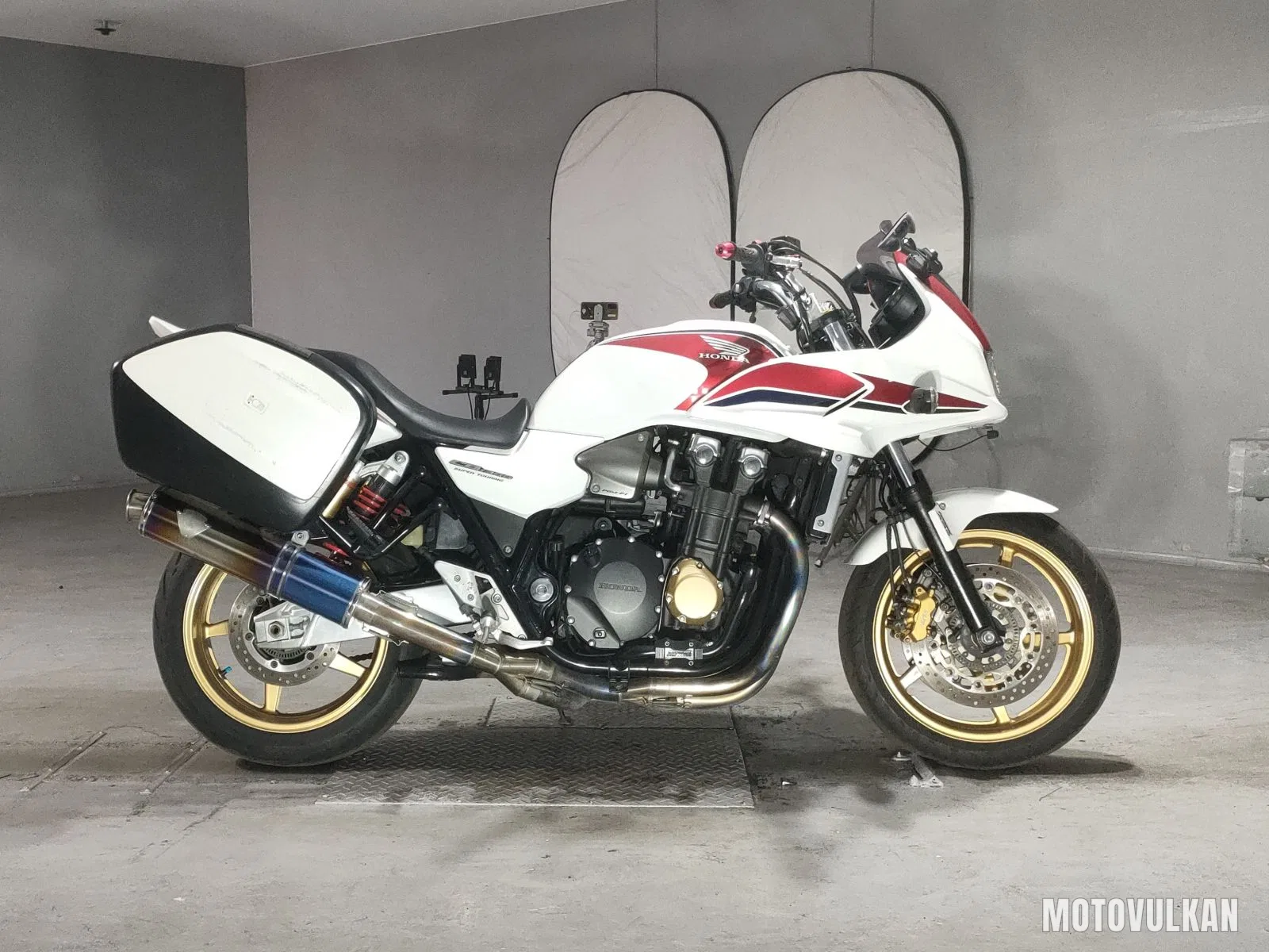 Honda CB1300スーパー Touring