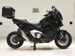 Honda X-ADV750-2