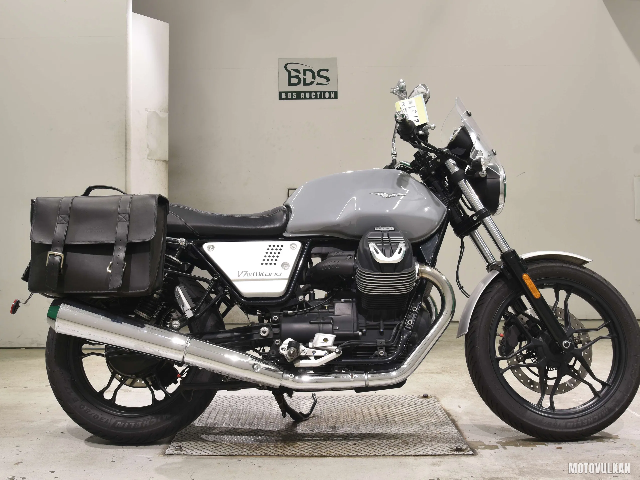 MOTO GUZZI V7 3ミラノ