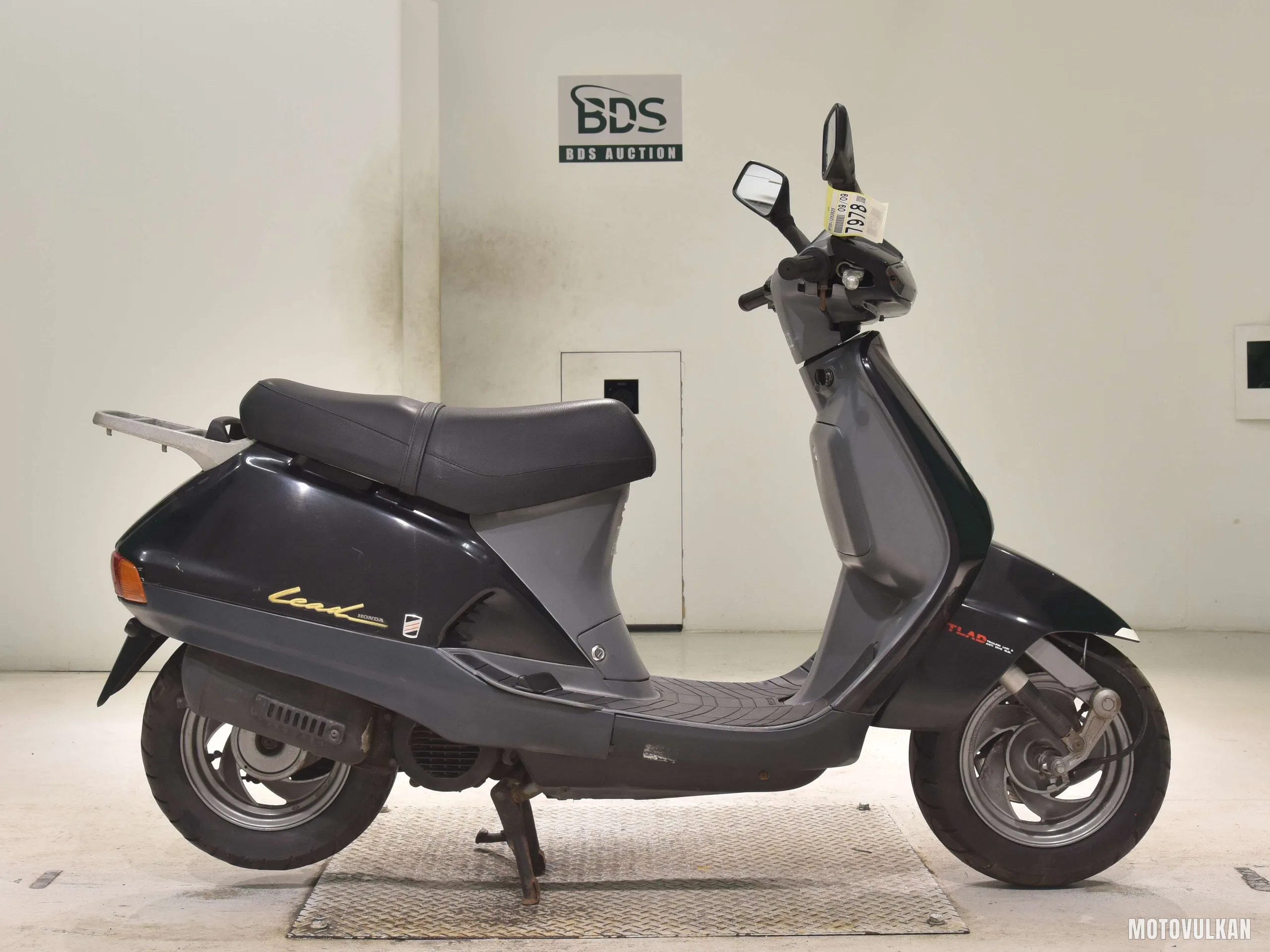 Honda LEAD90