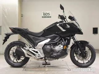 Honda NC750XD-3