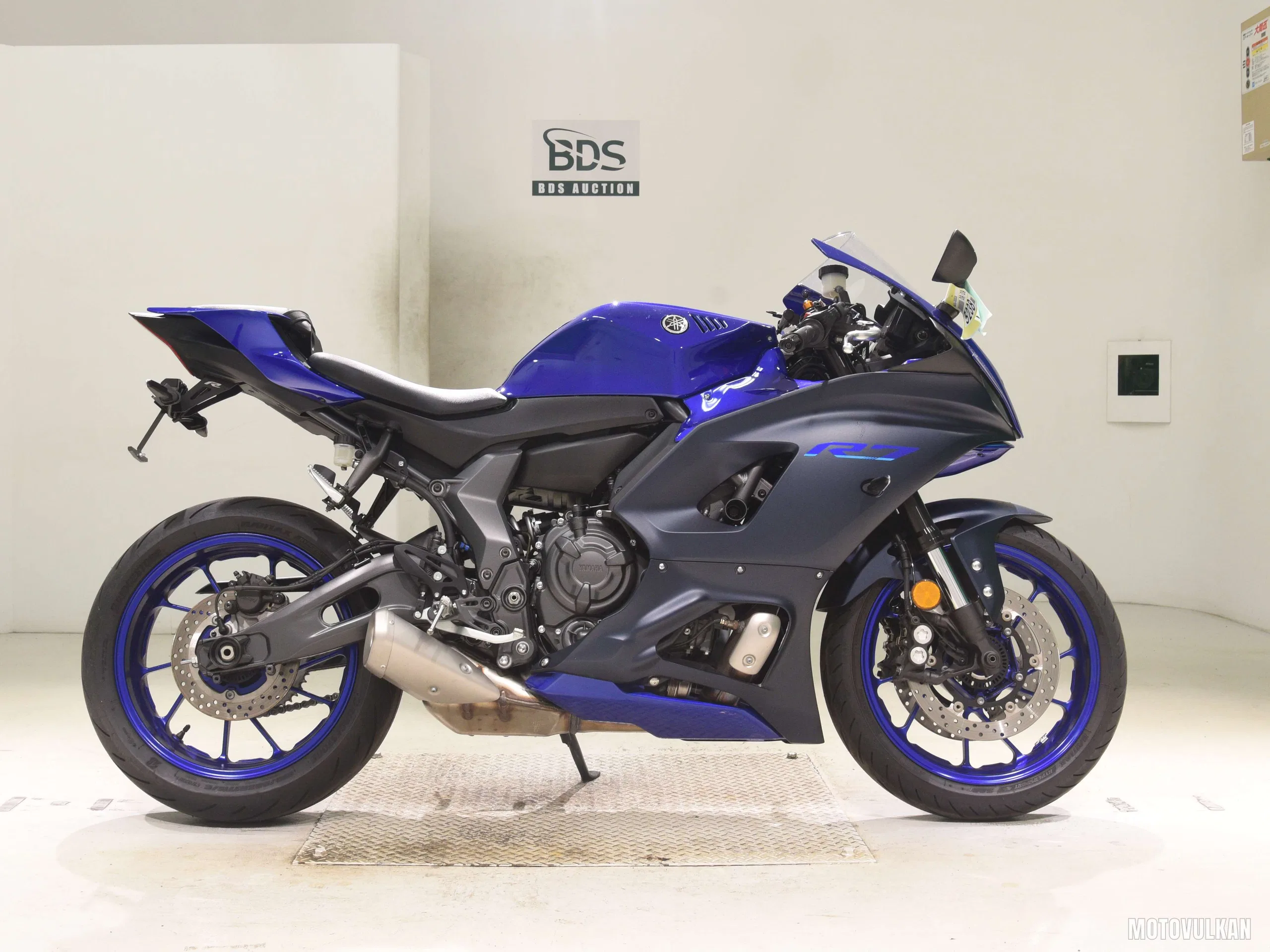 Yamaha YZF-R7-2