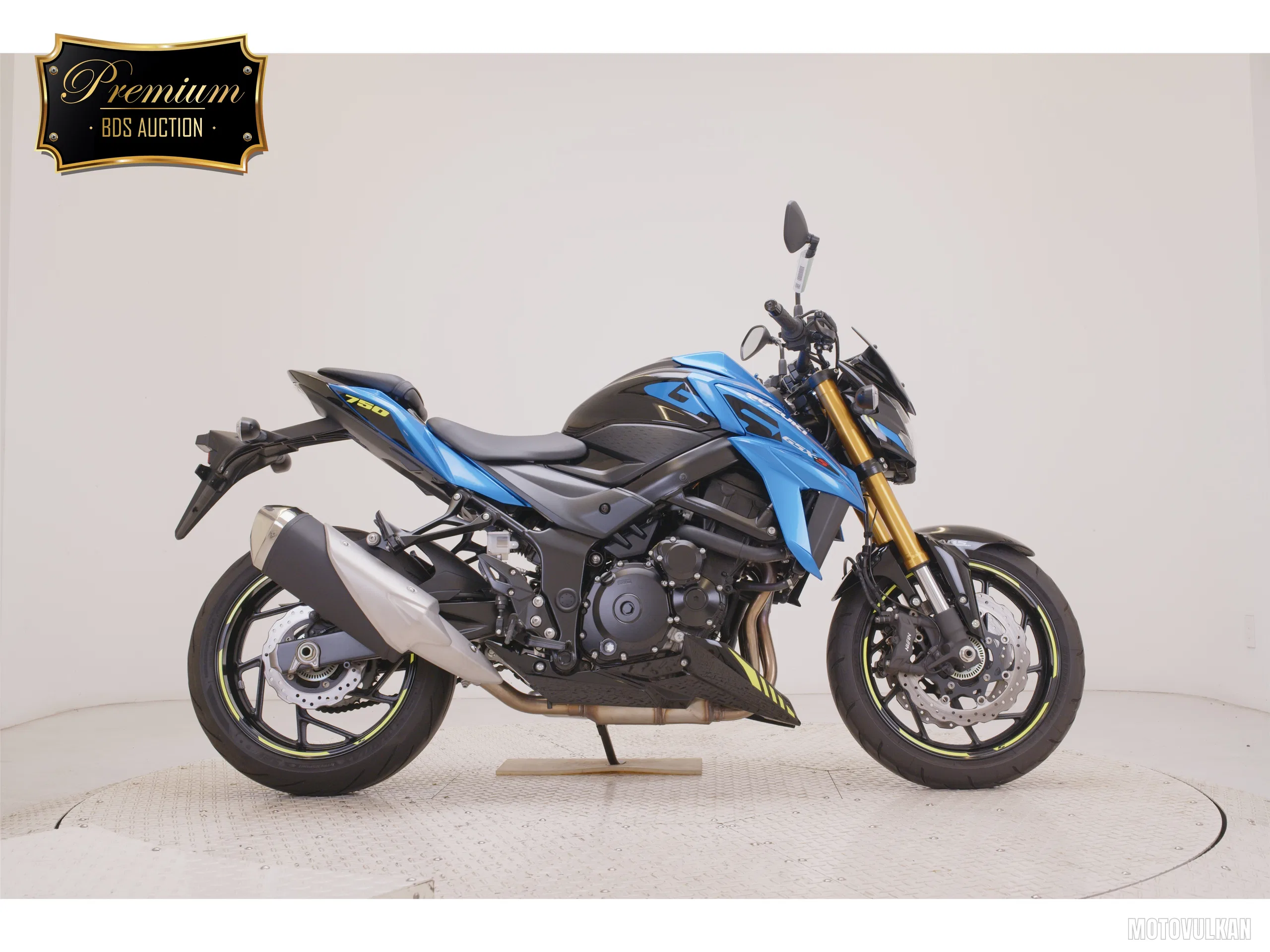 Suzuki GSX-S750