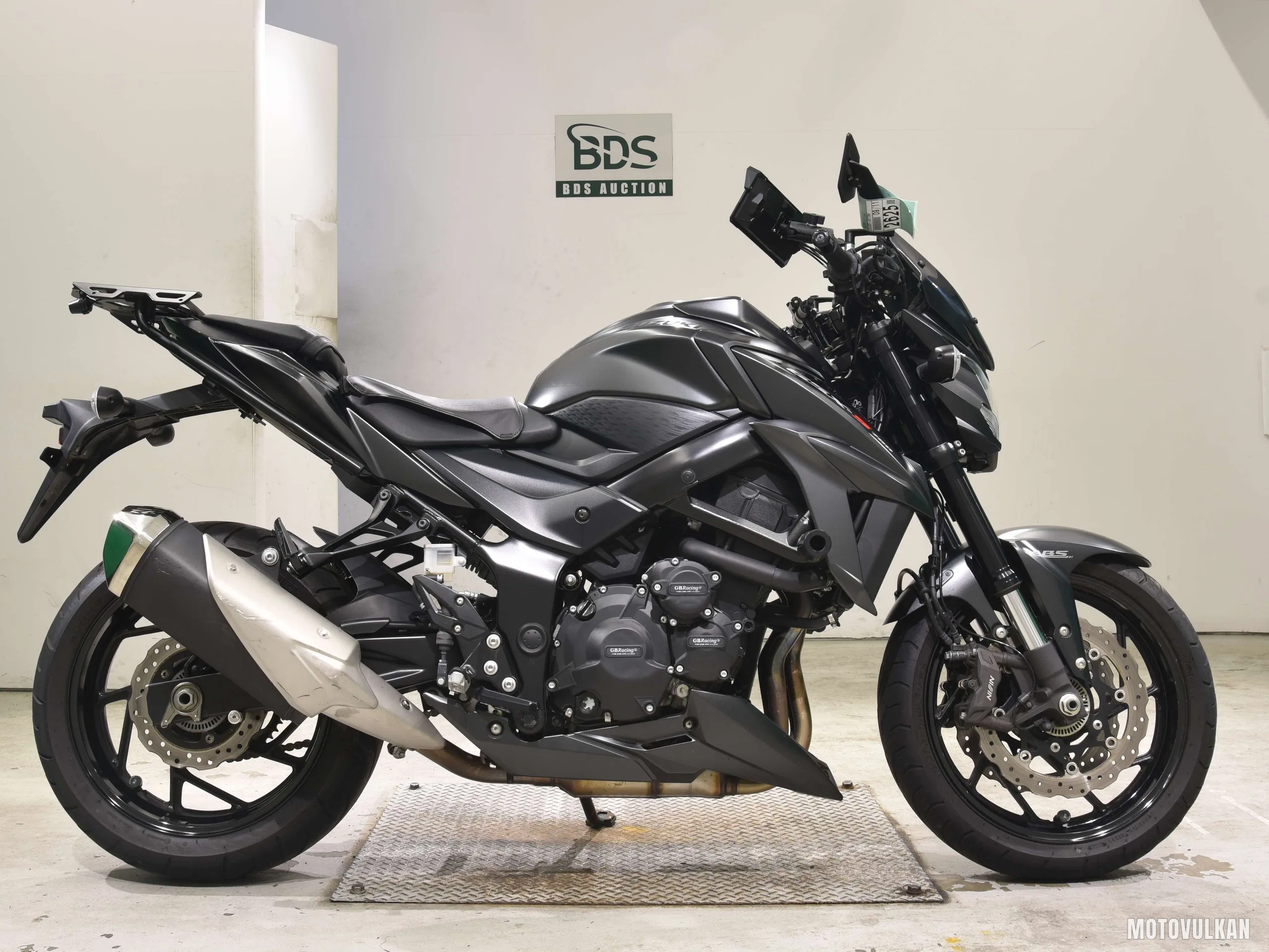 Suzuki GSX-S750