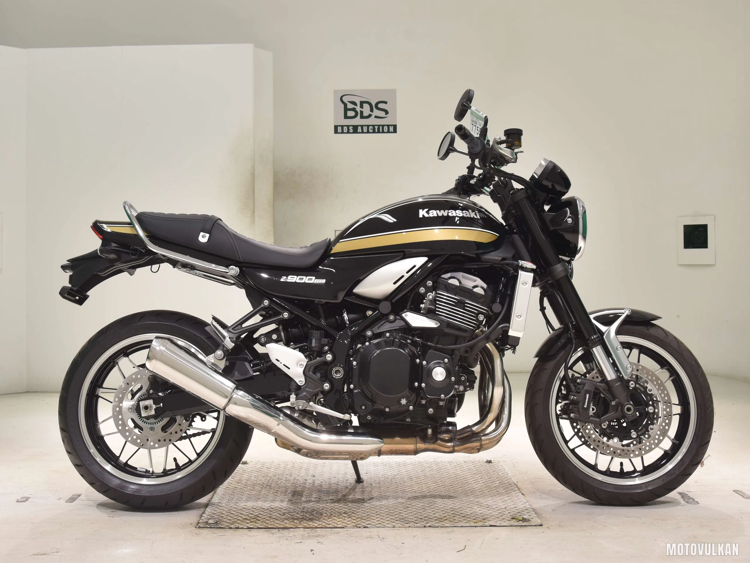 Kawasaki Z900RS