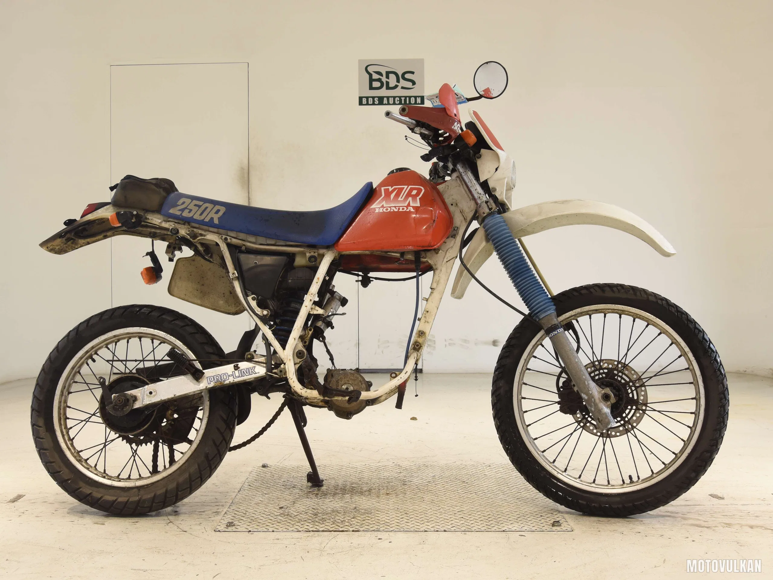 Honda XLR250R-2