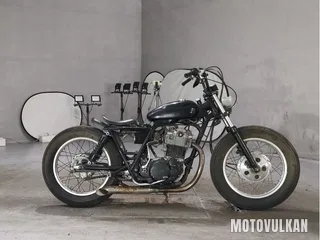 Yamaha SR400