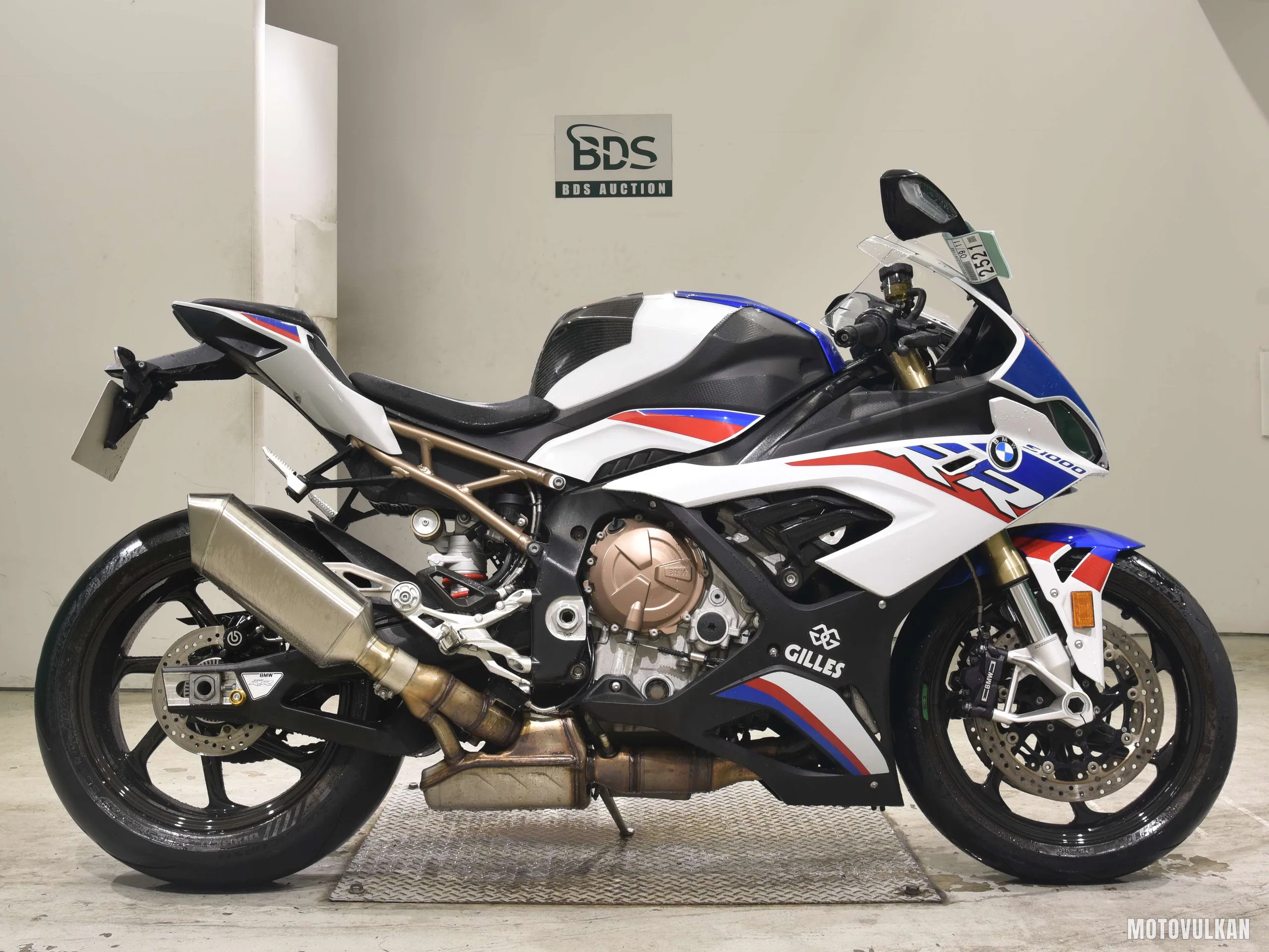  BMWS1000RRM Package