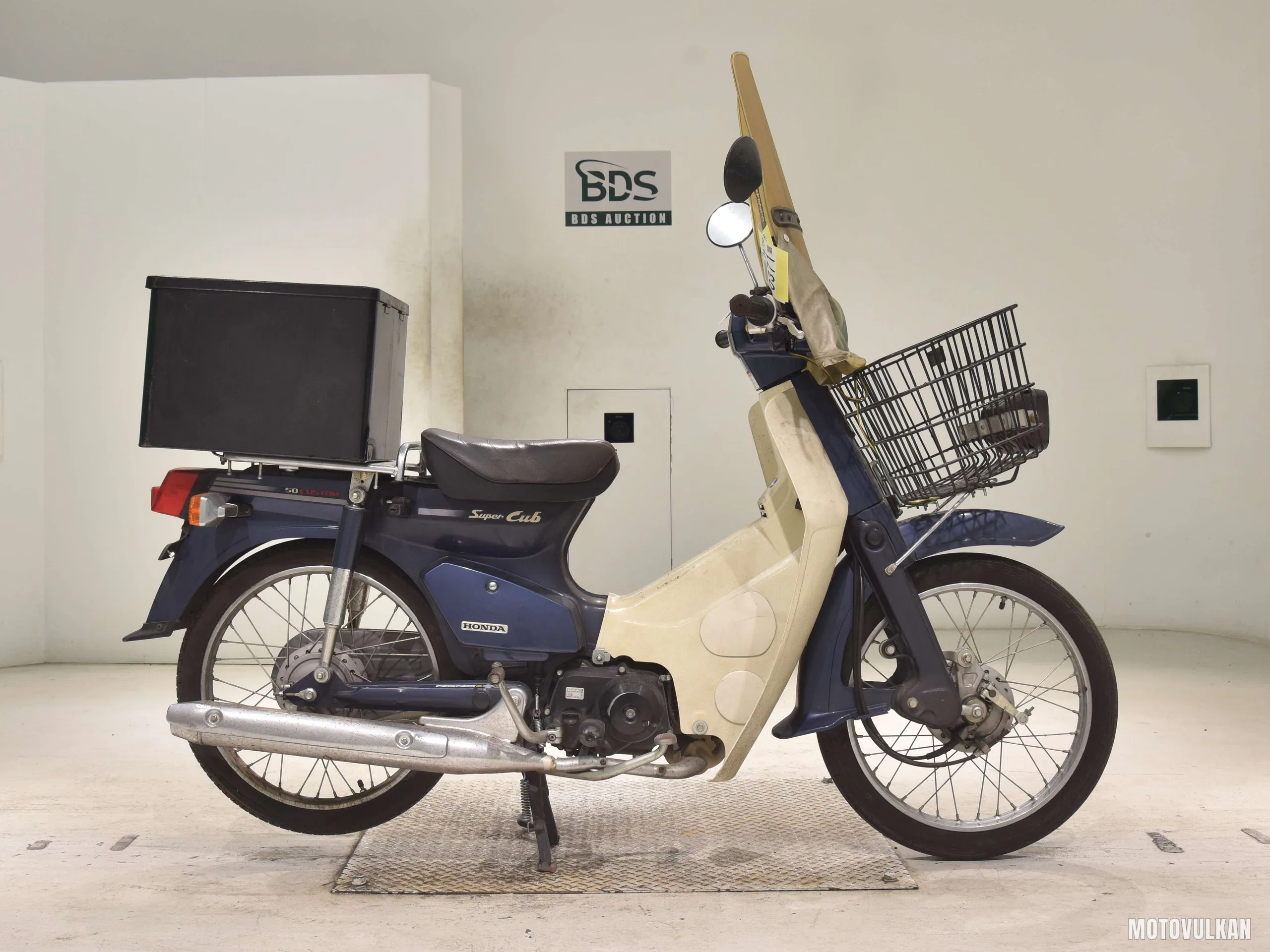 Honda C50-E