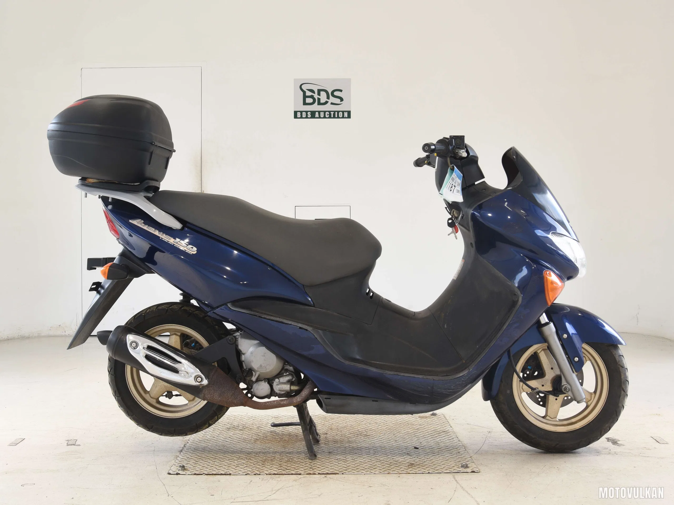 Suzuki AVENIS150