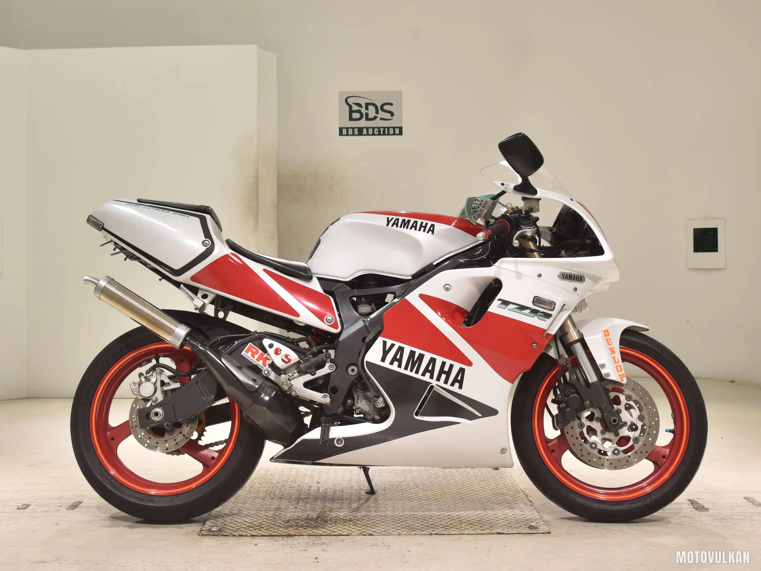 Yamaha TZR250R