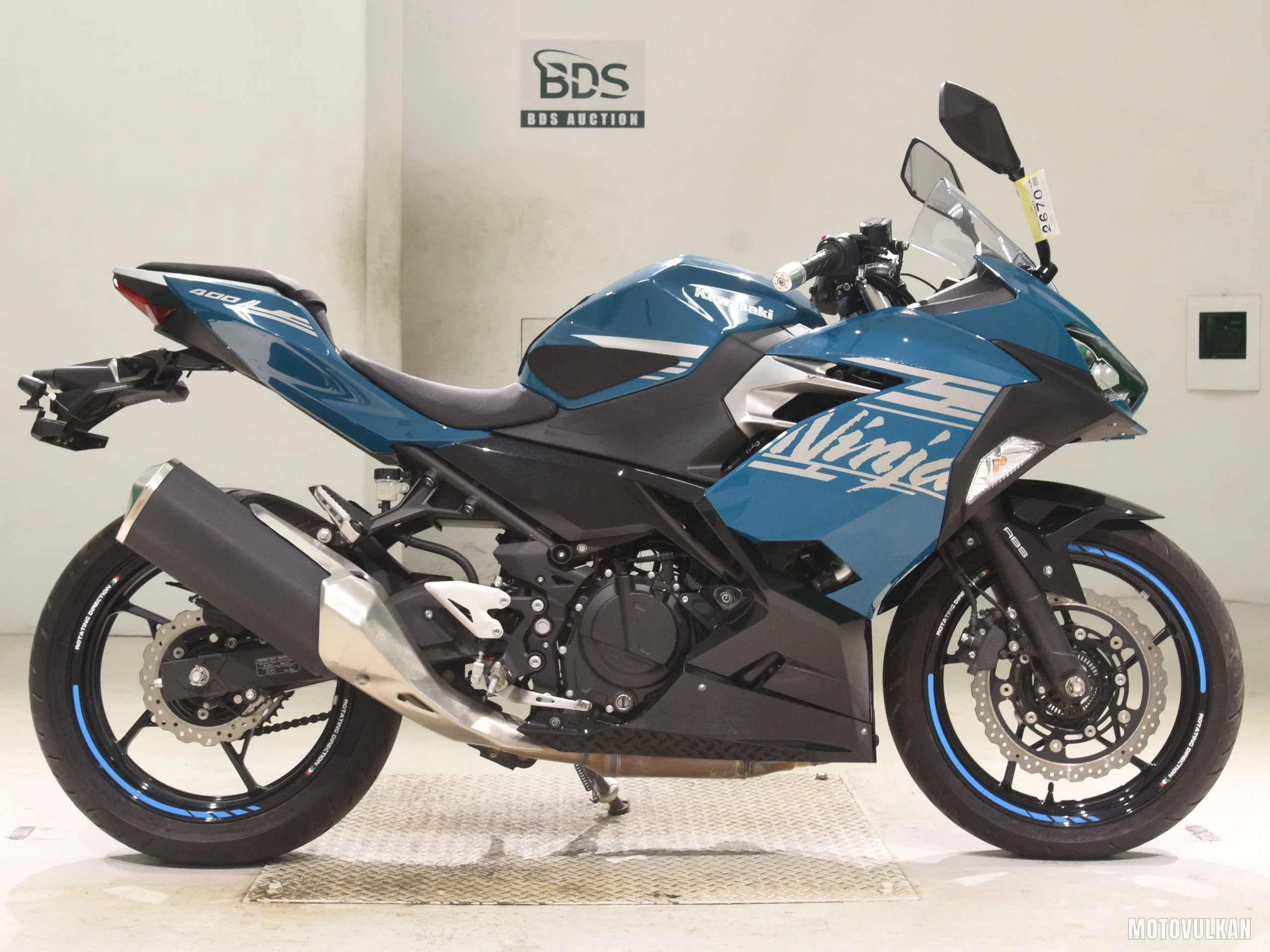 Kawasaki NINJA400-2