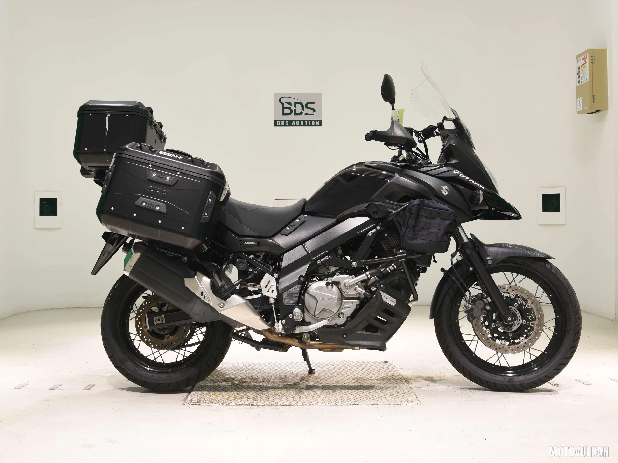 Suzuki V-Strom 650XTA