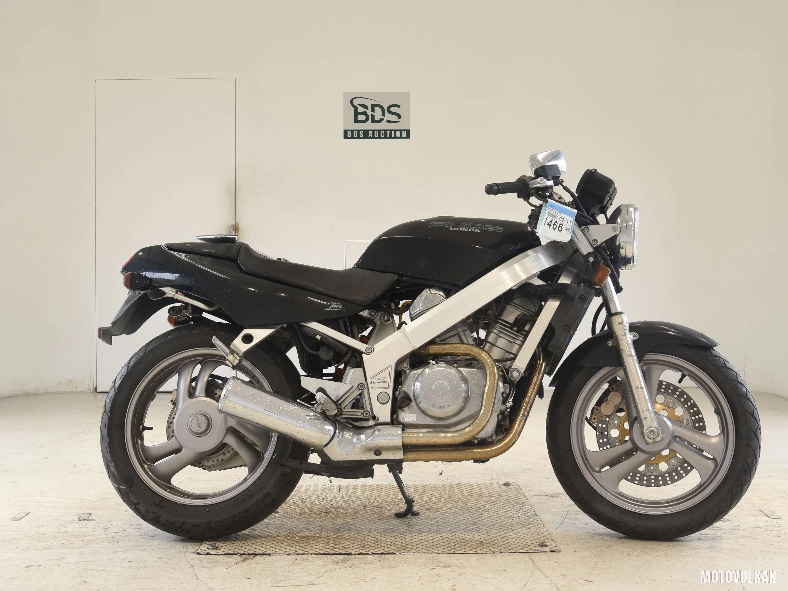 Honda BROS400-1