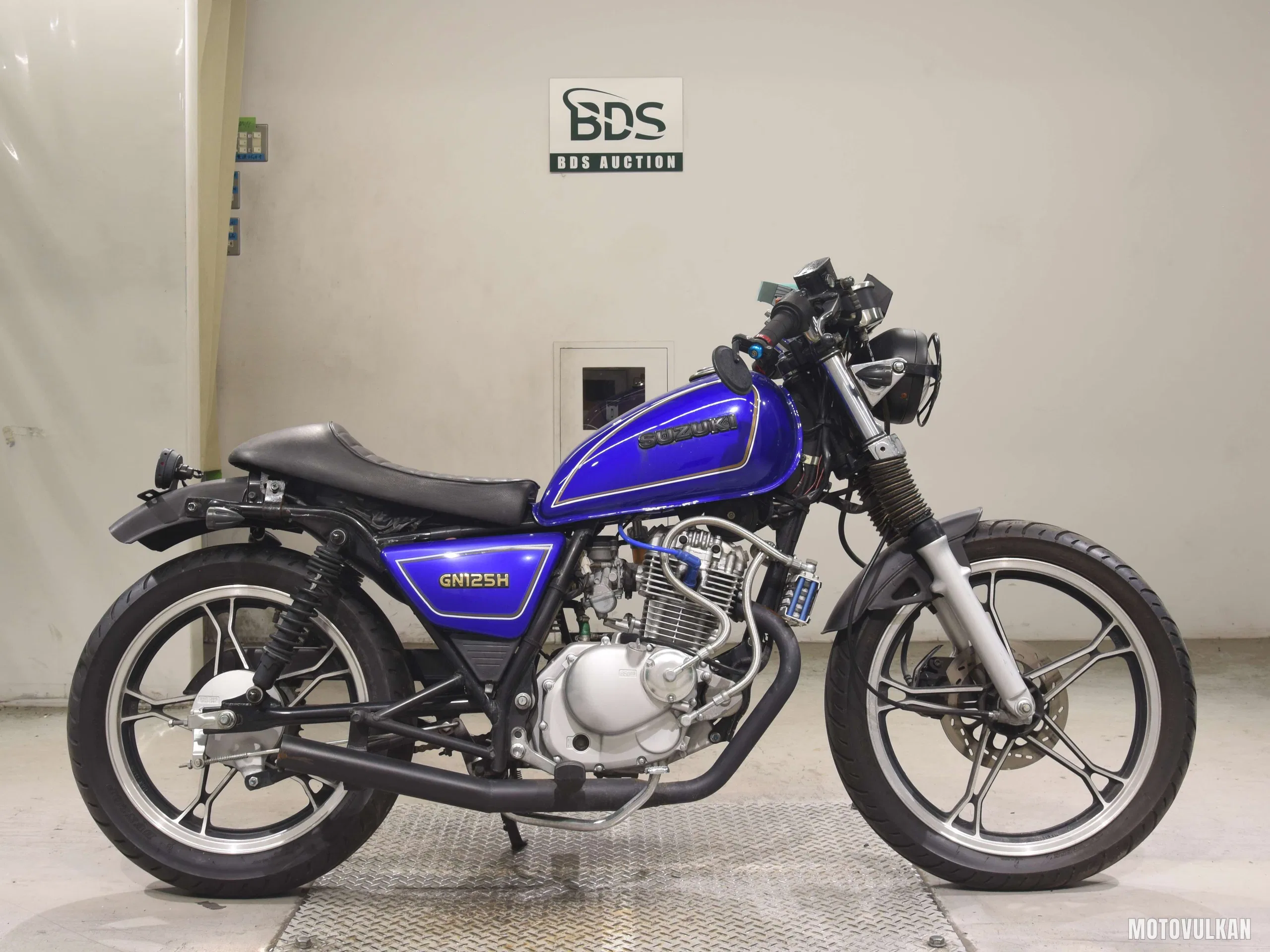 Suzuki GN125H