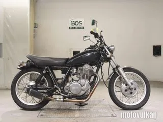 Yamaha SR400-2