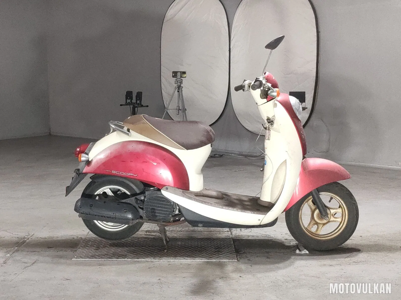 Honda Crea Scoopy i