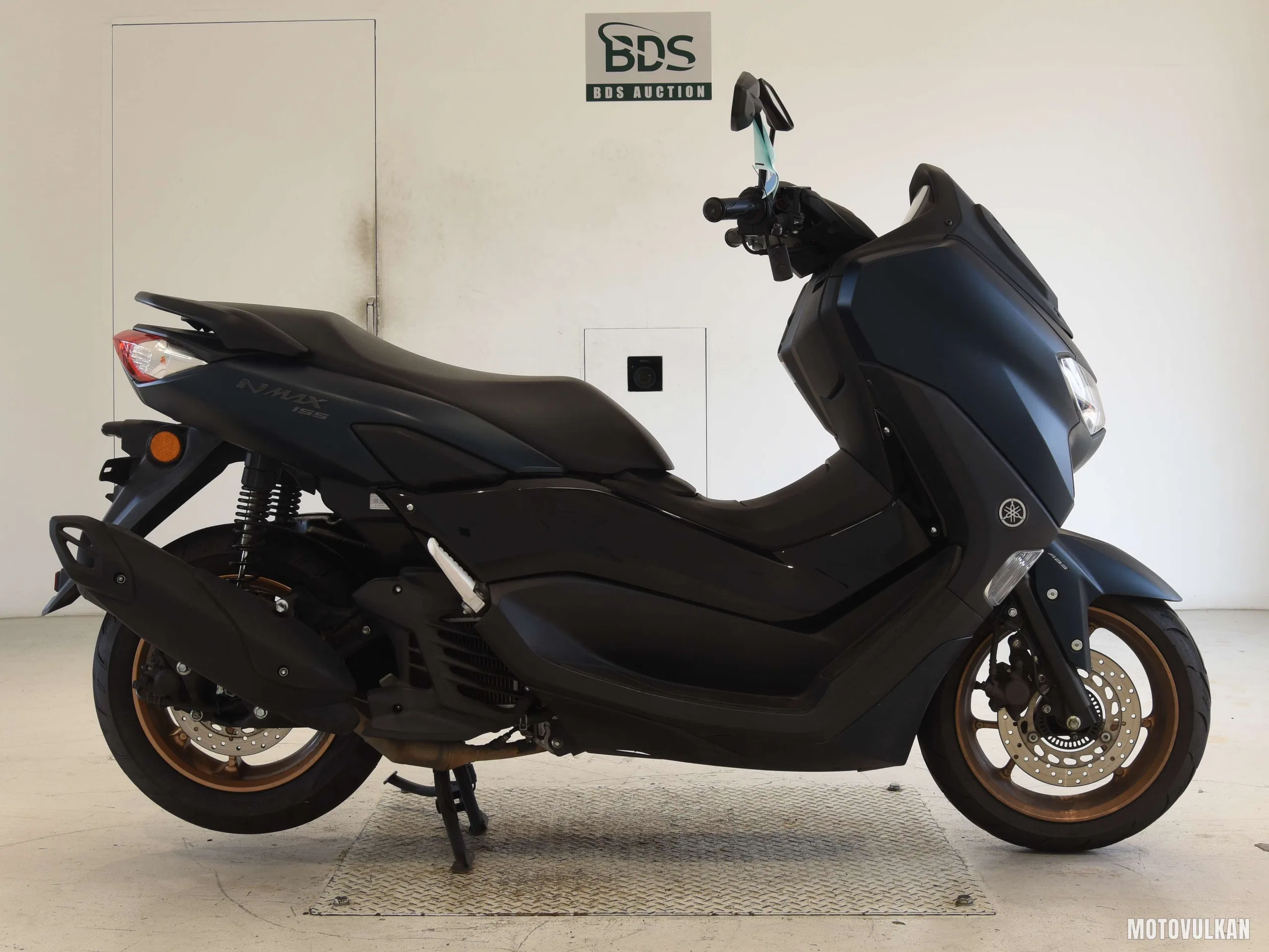 Yamaha NMAX155-2
