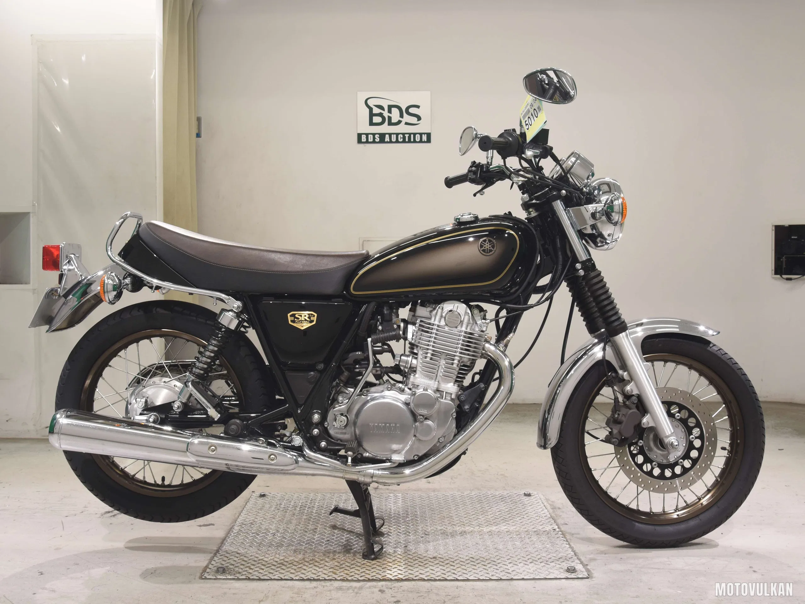 Yamaha SR400-5
