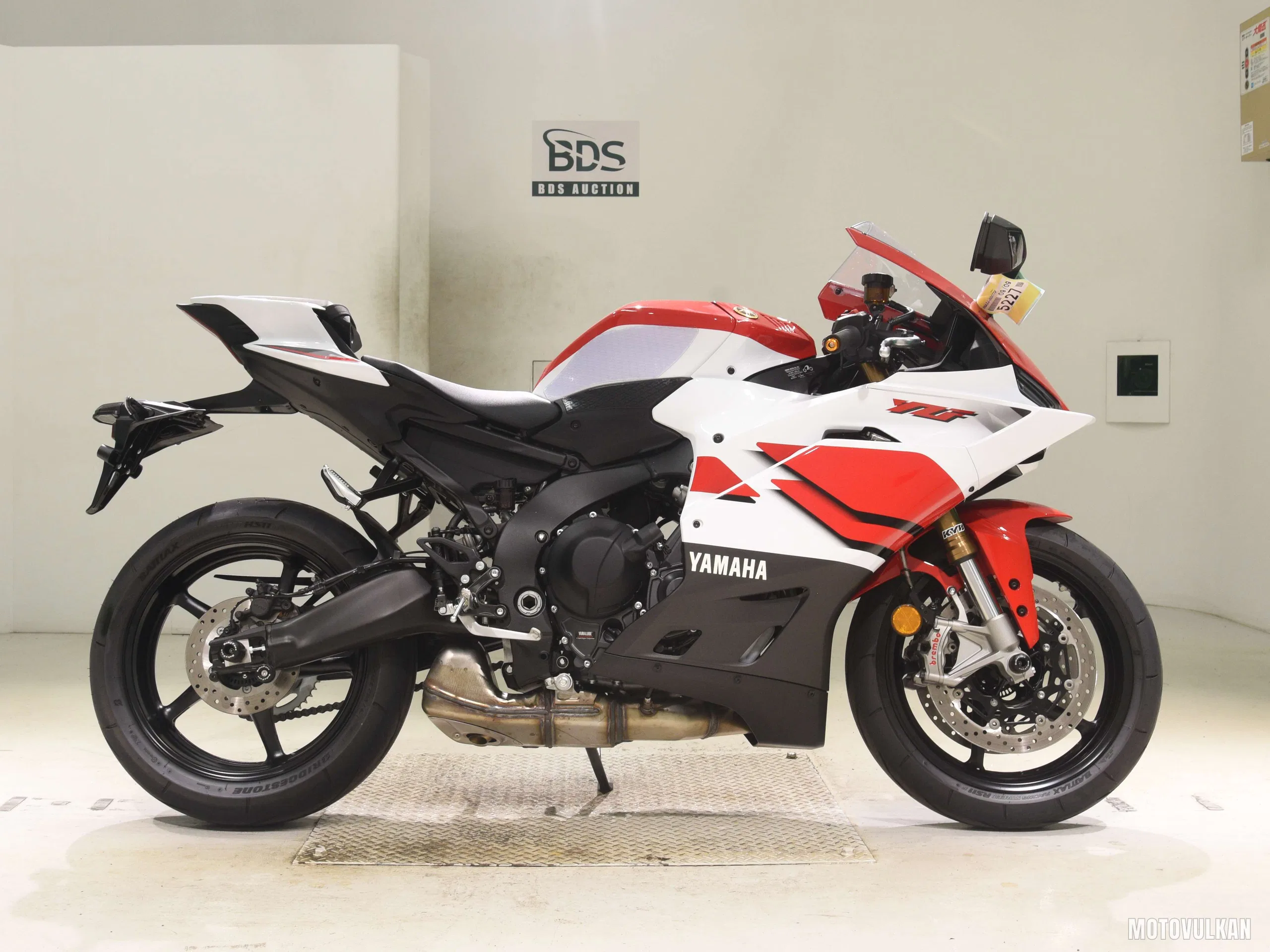 Yamaha YZF-R9