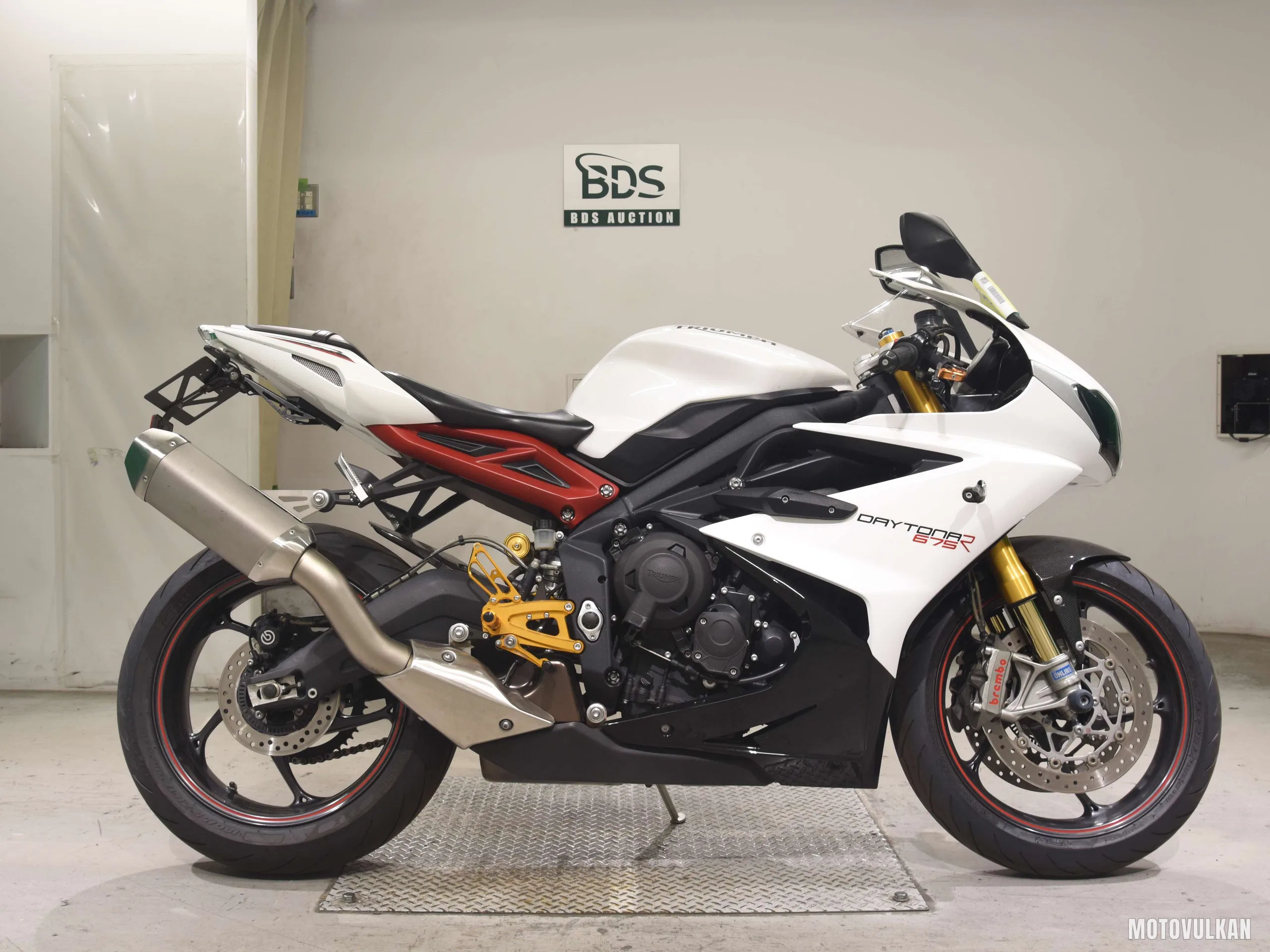  TRIUMPH DAYTONA675R
