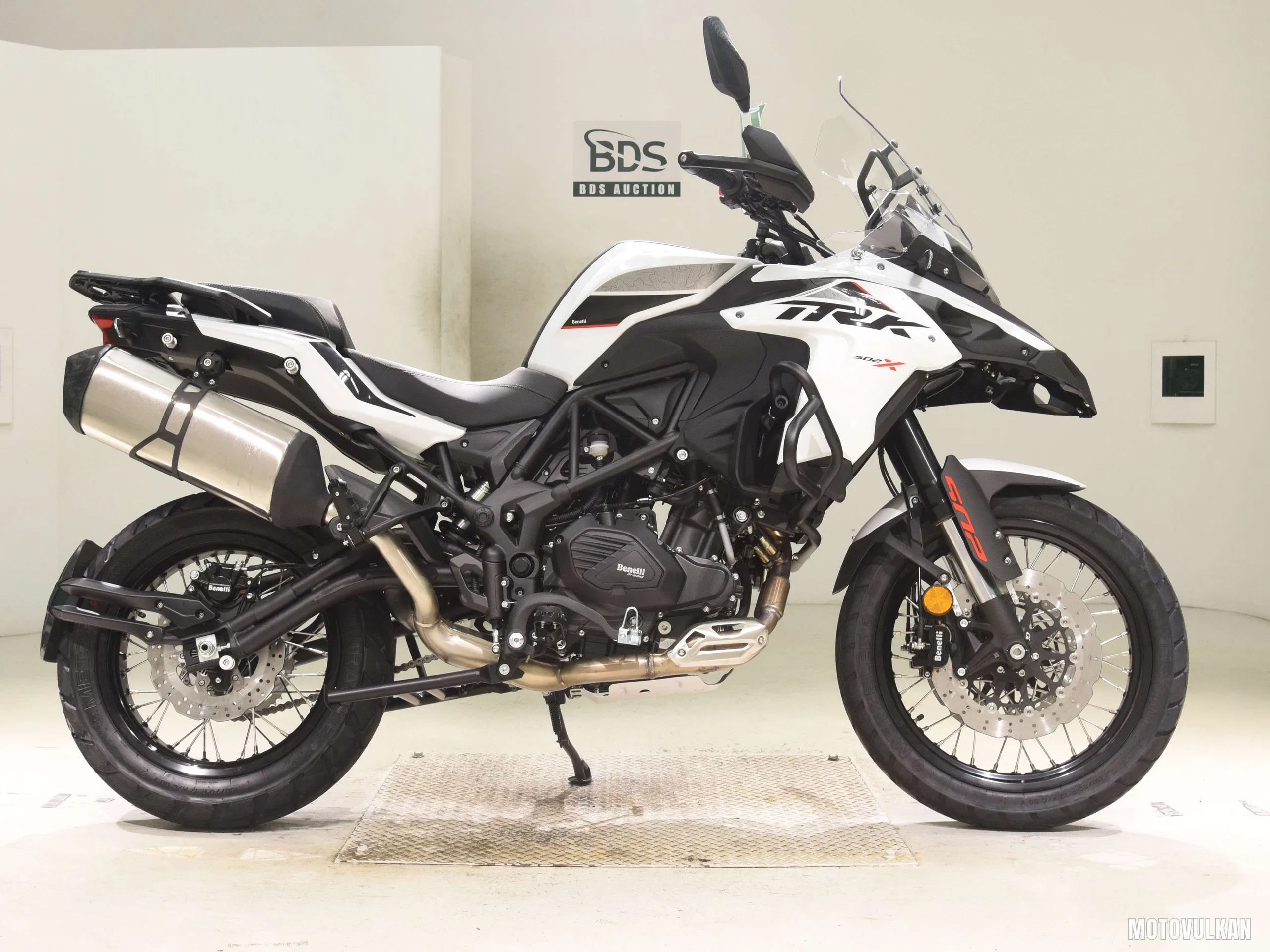  BENELLI TRK502X