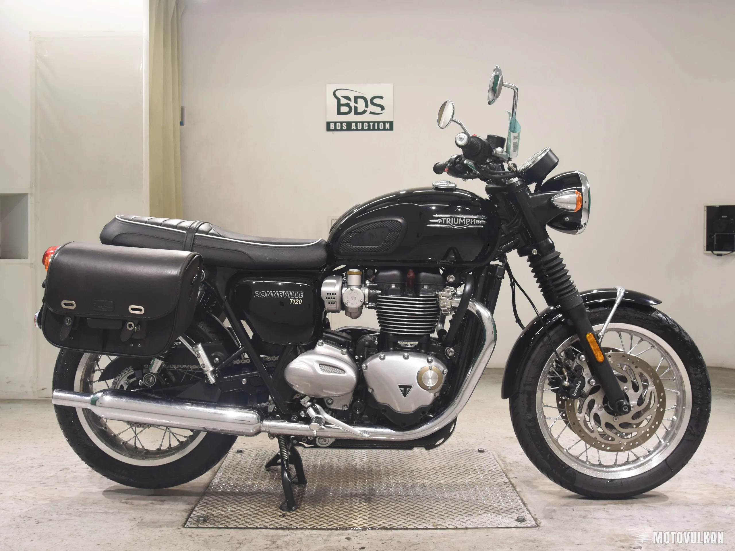  TRIUMPH BONNEVILLE T120