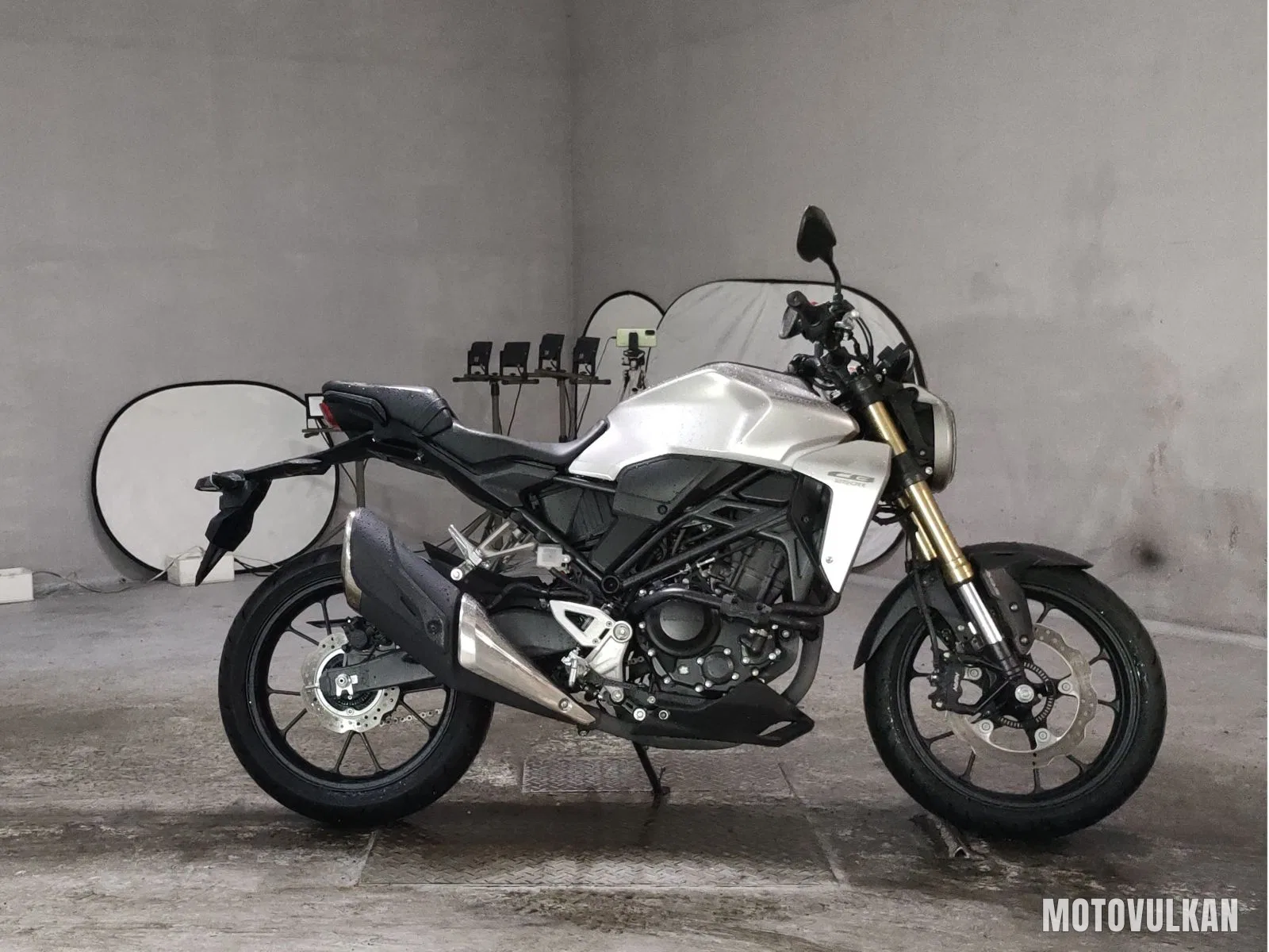 Honda CB250R