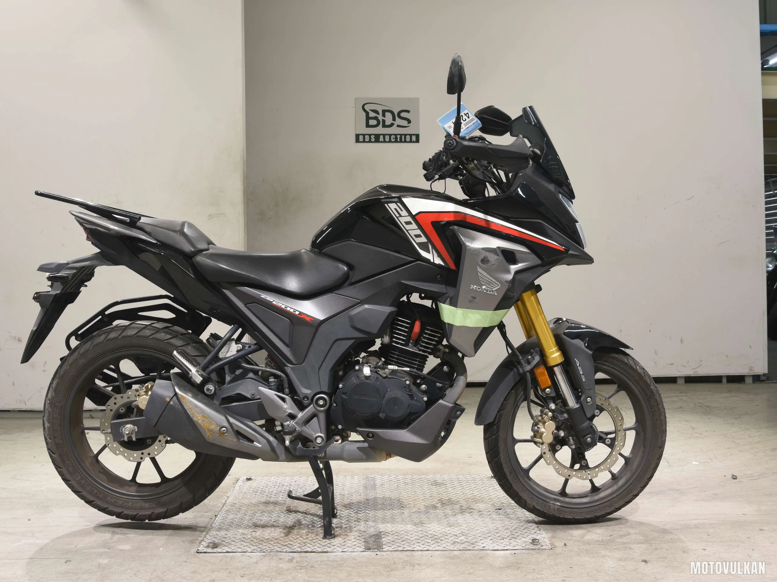 Honda CB200X