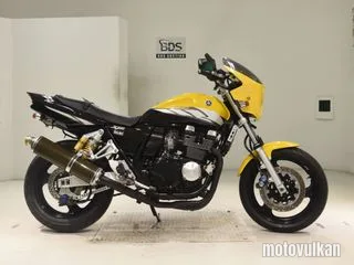 Yamaha XJR400R-3