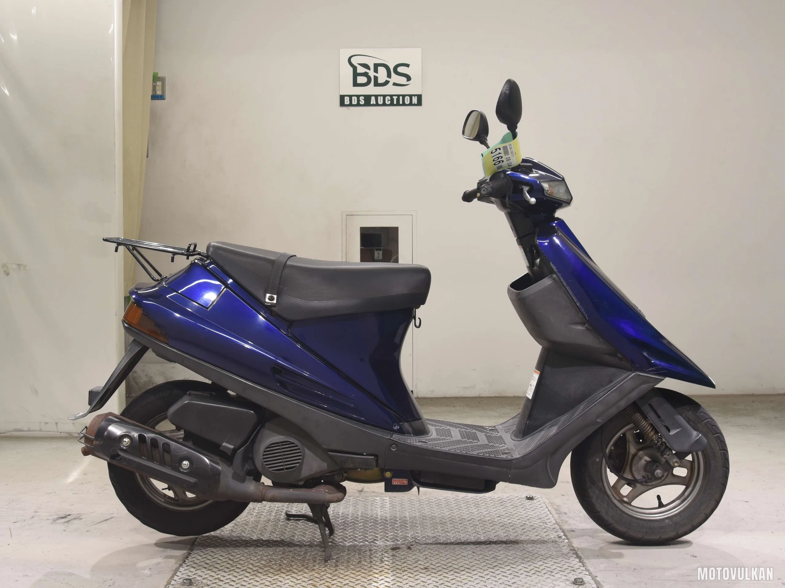 Suzuki ADDRESS V100