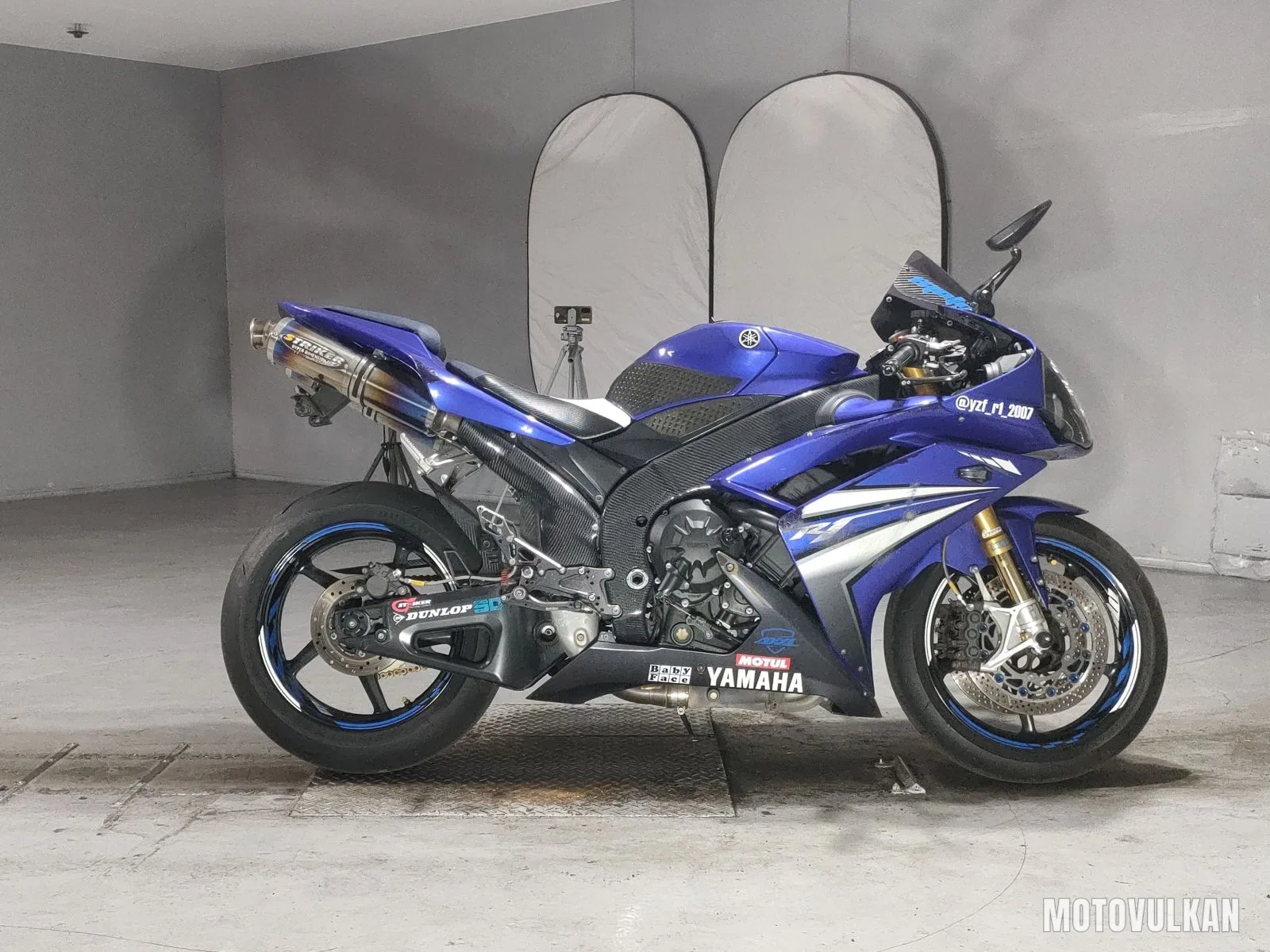 Yamaha YZF-R1