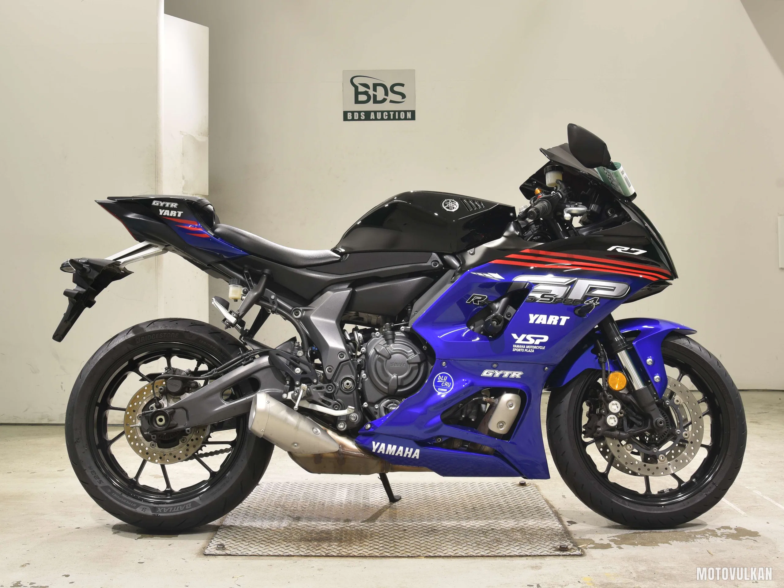 Yamaha YZF-R7-2