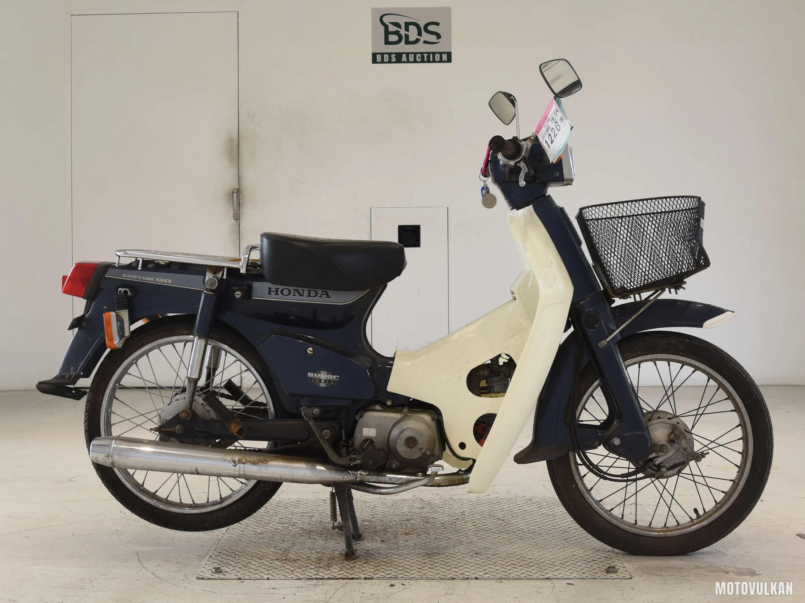 Honda C90-E