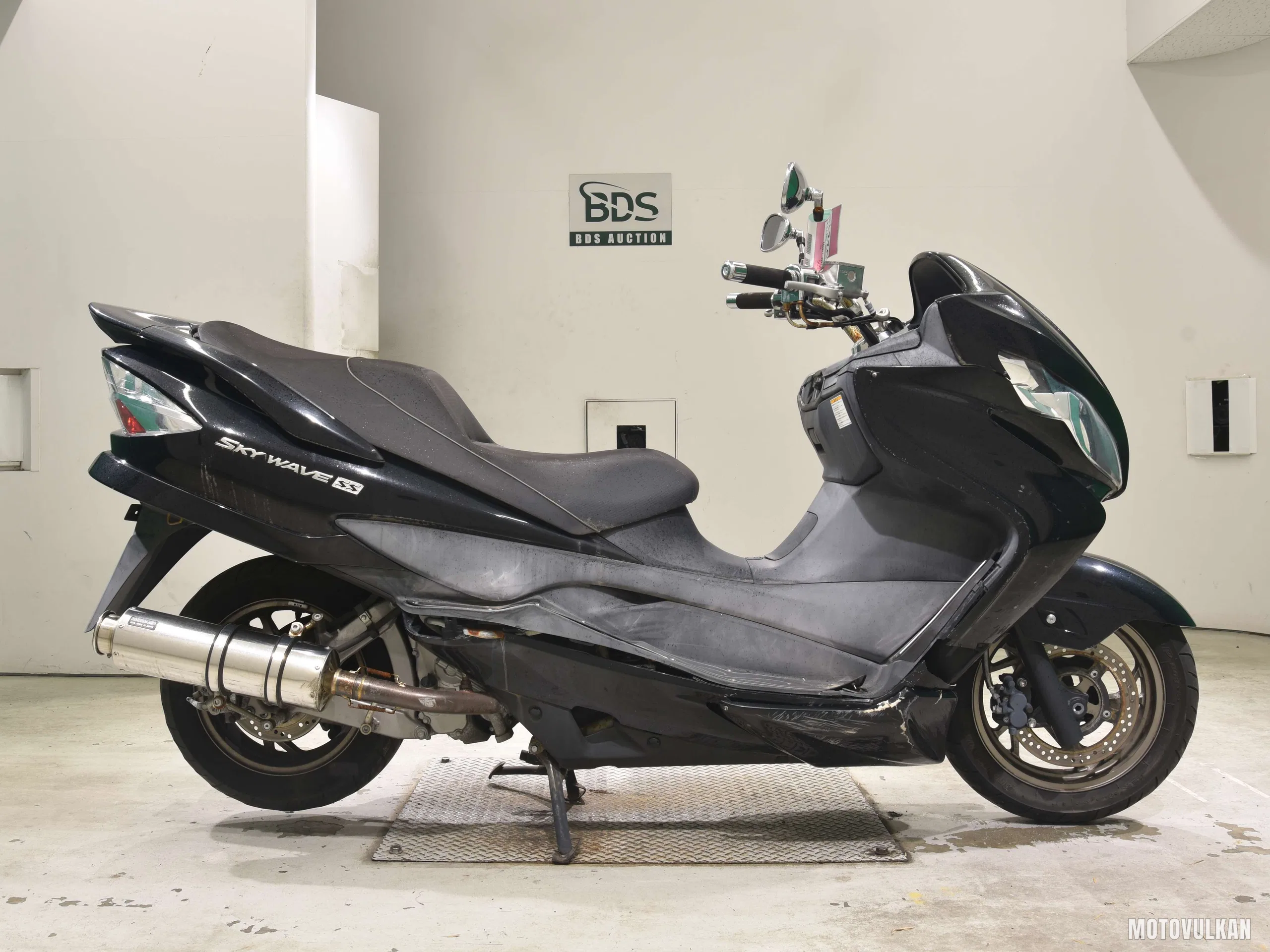 Suzuki SKYWAVE250SS-2