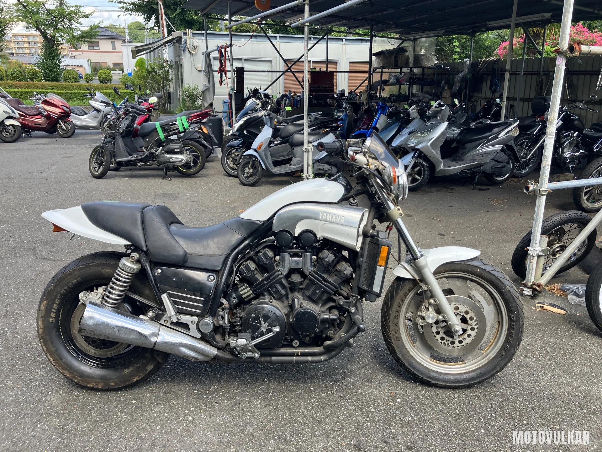 Yamaha V-Max