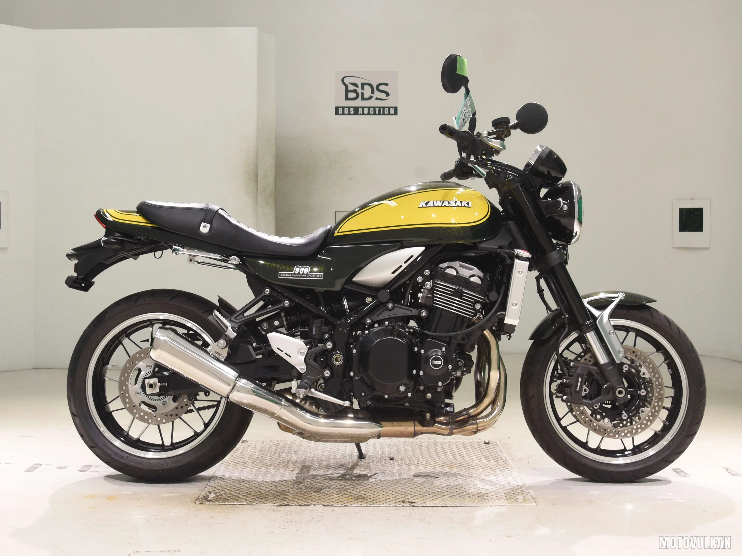 Kawasaki Z900RS